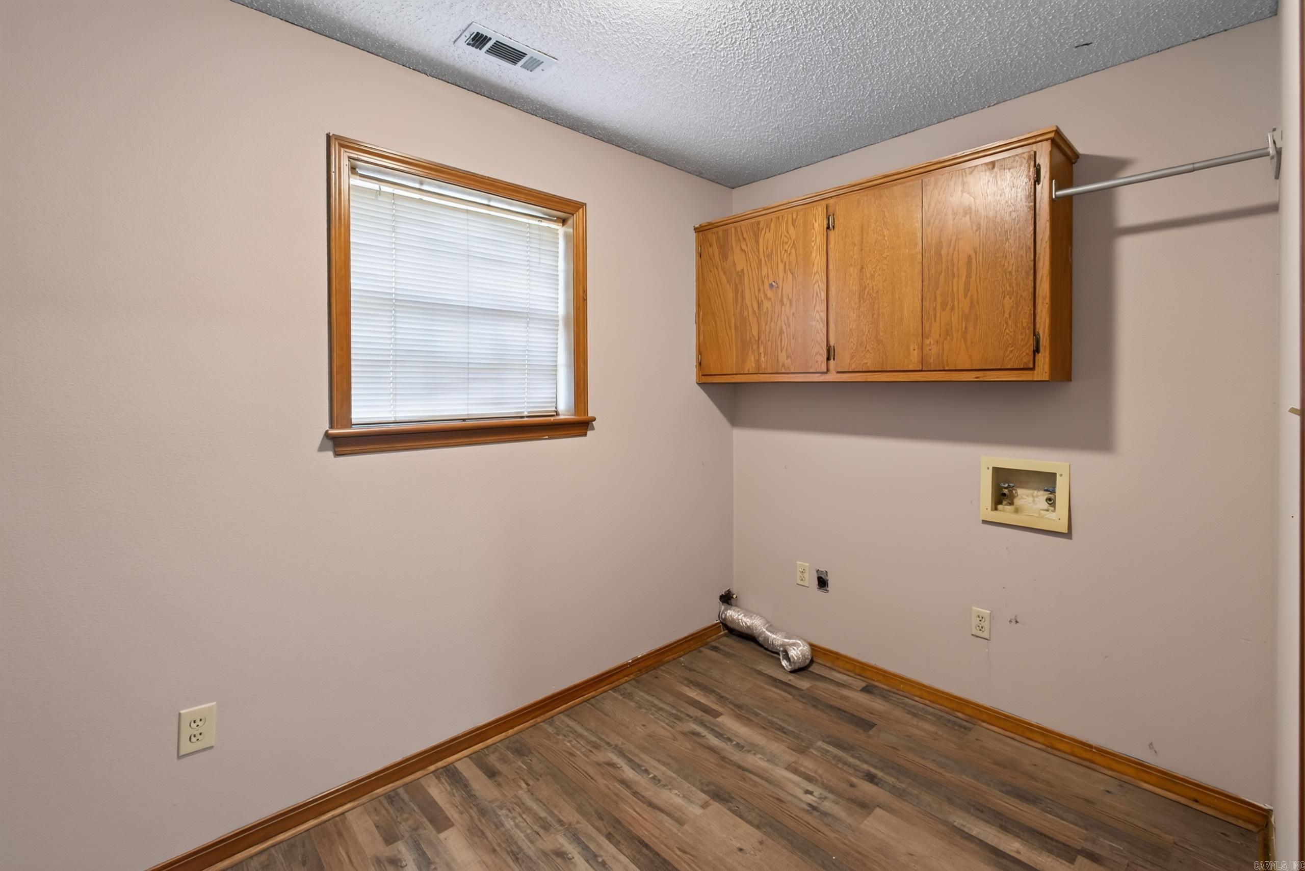2850 Sylvia Property Photo 21
