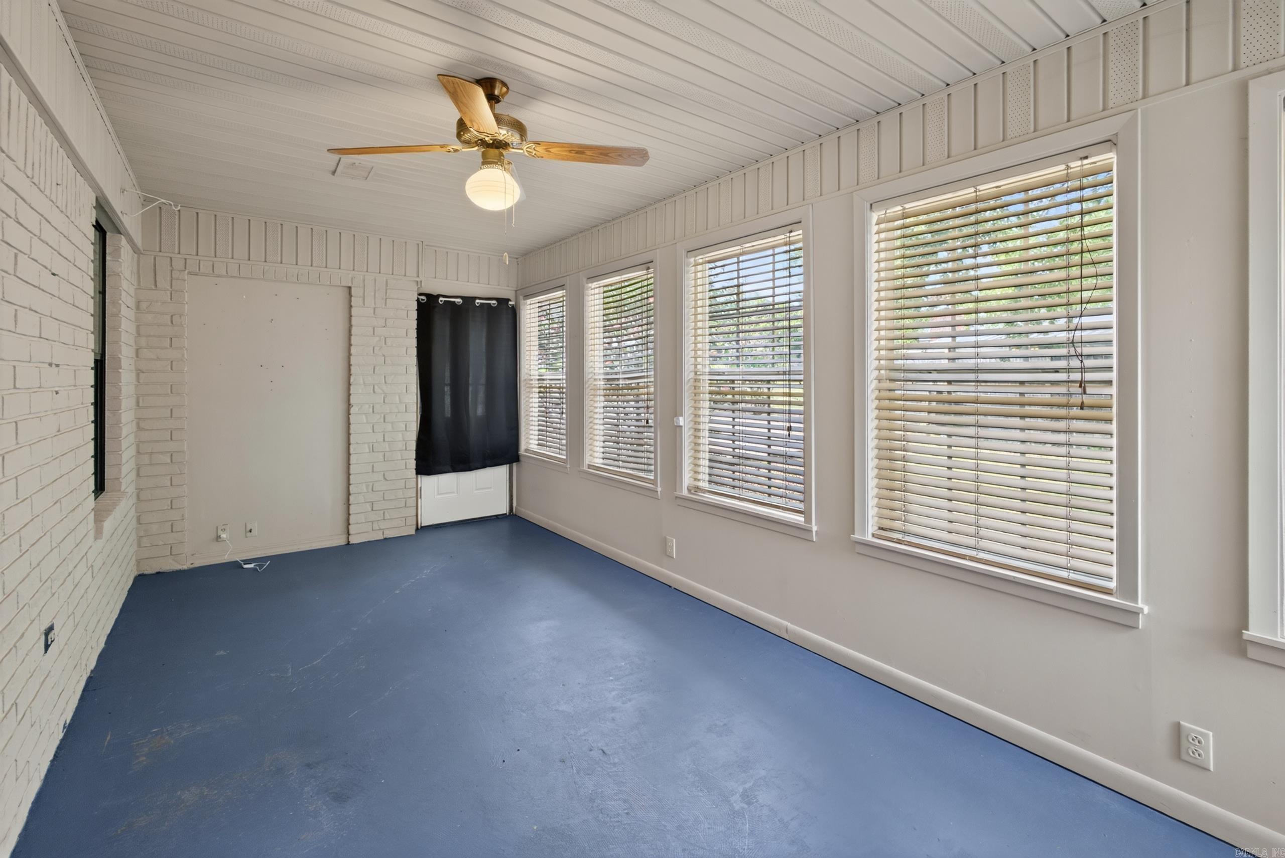 2850 Sylvia Property Photo 29