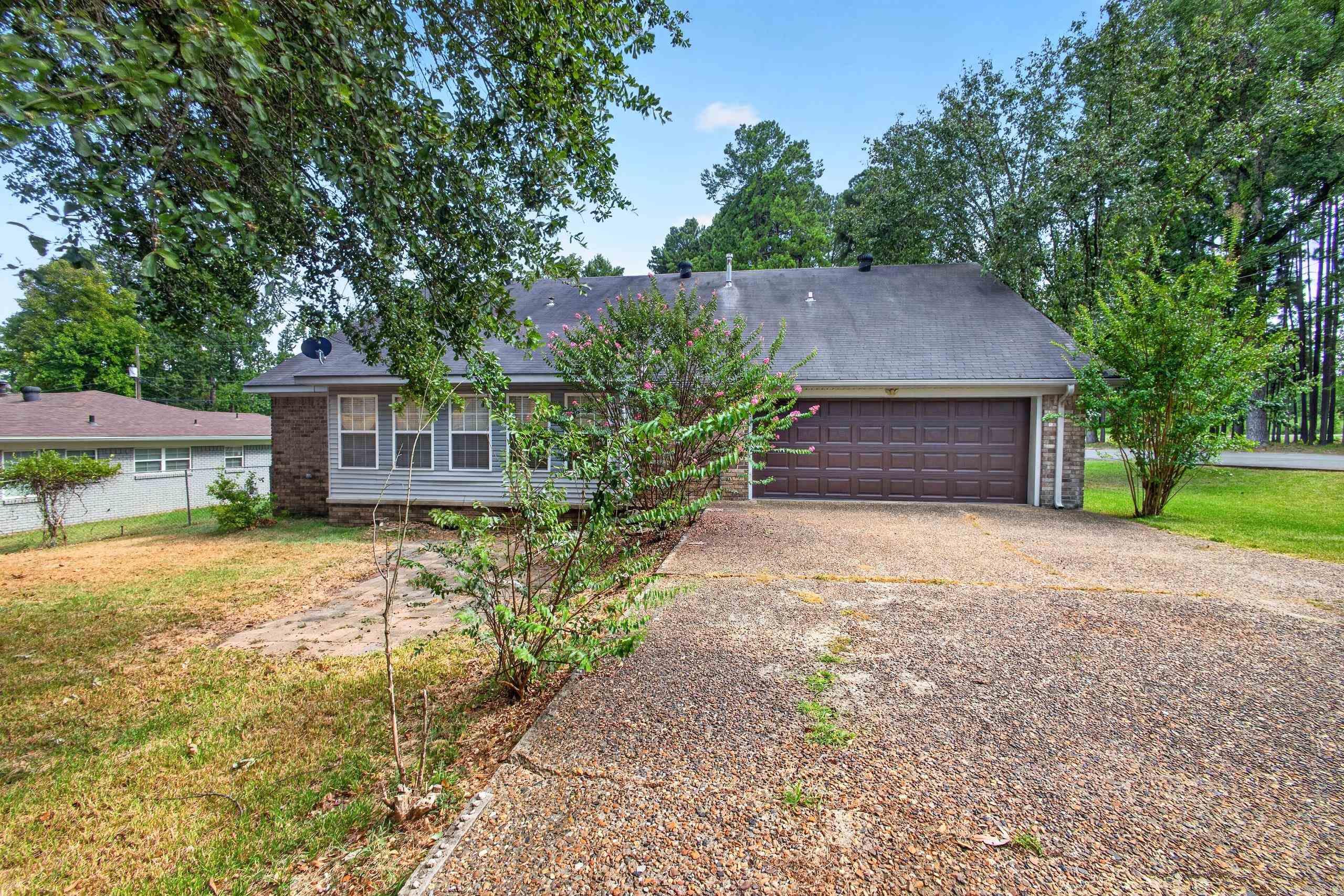 2850 Sylvia Property Photo 32