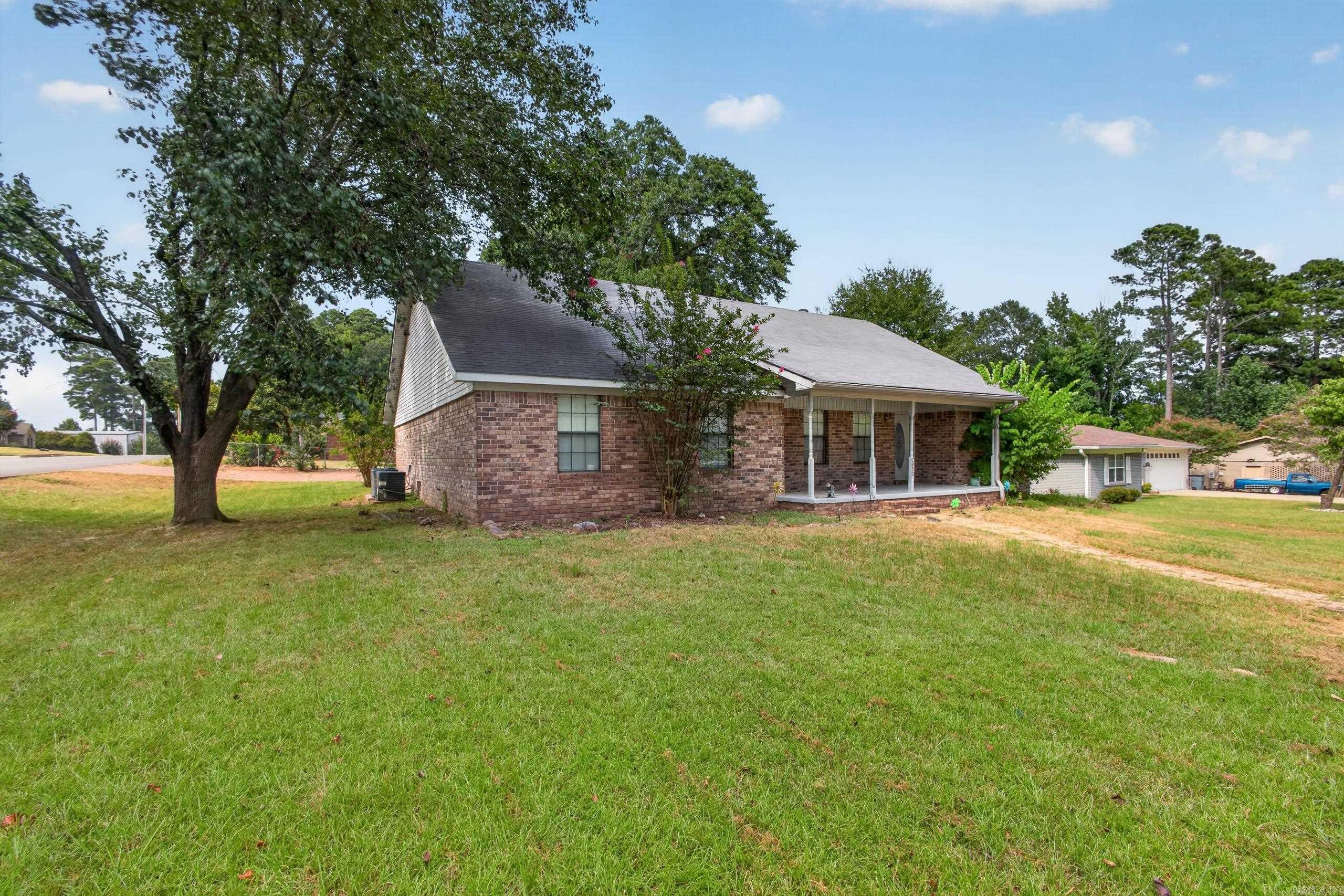2850 Sylvia Property Photo 33