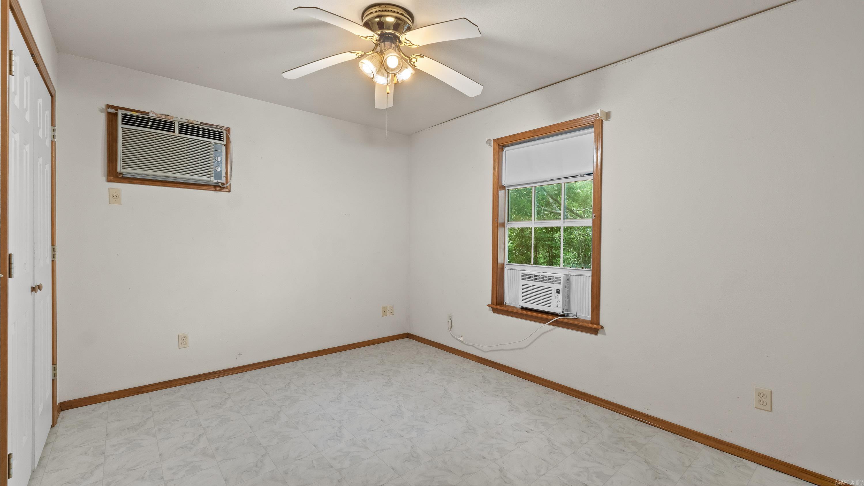 122 Hallman Property Photo 28