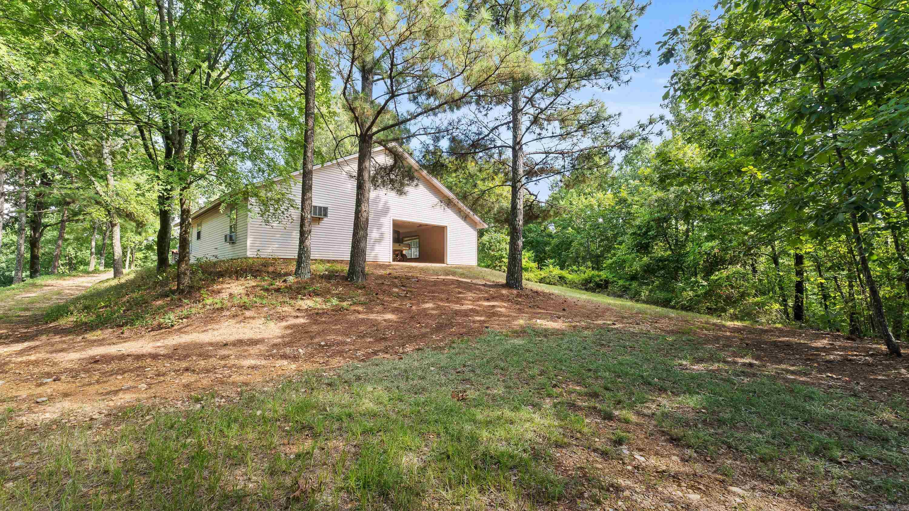 122 Hallman Property Photo 36