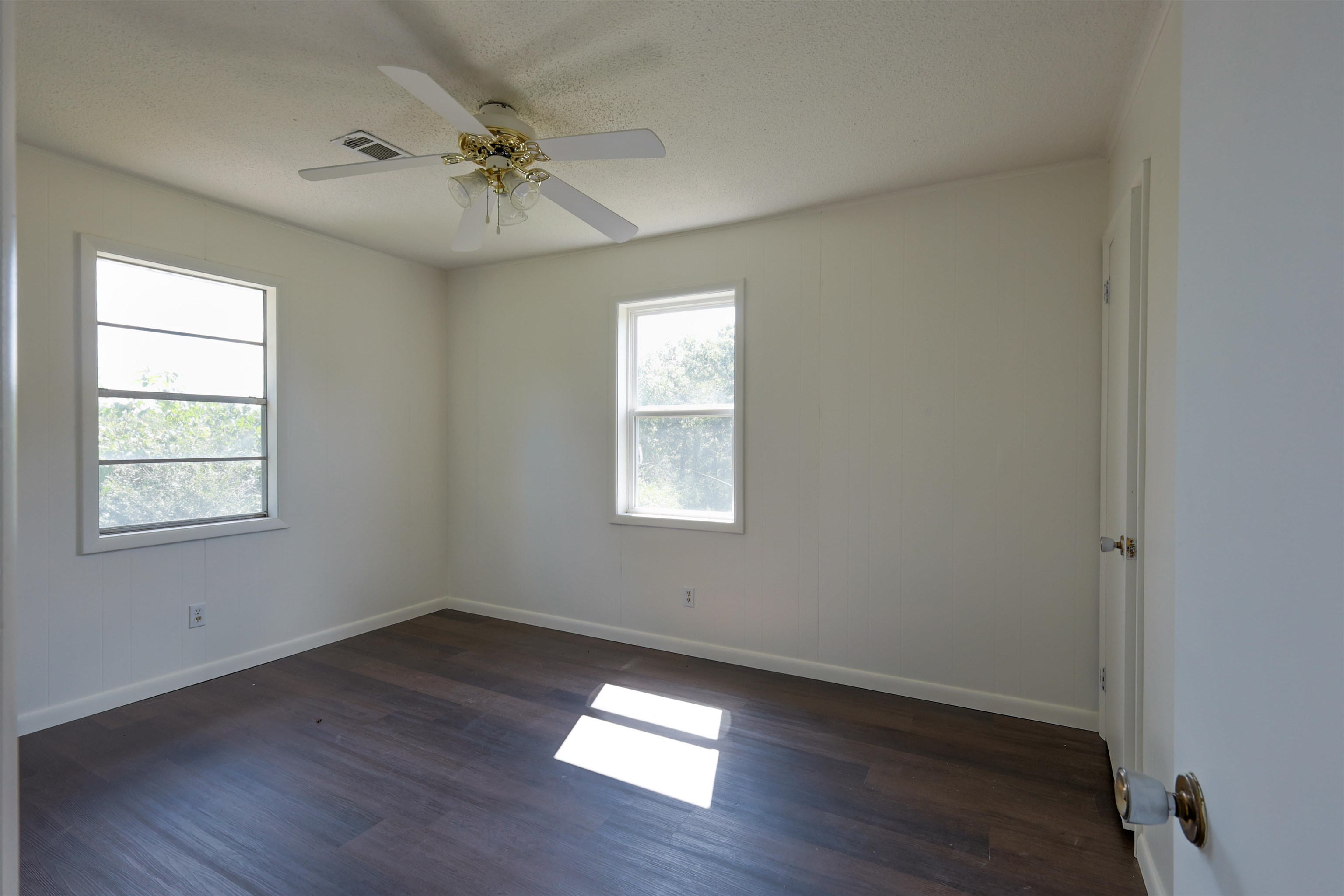 700 Wideman Road Property Photo 6