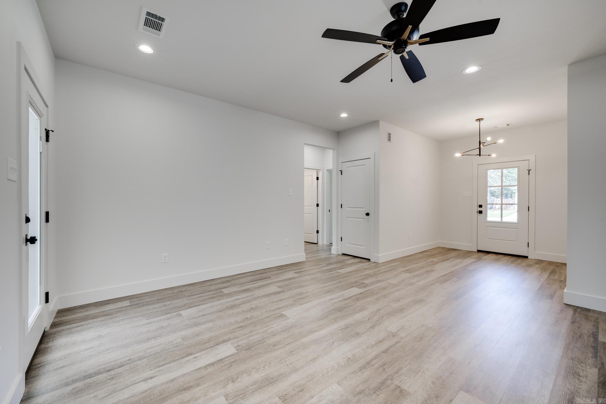 8 Dandelion Drive Property Photo 4
