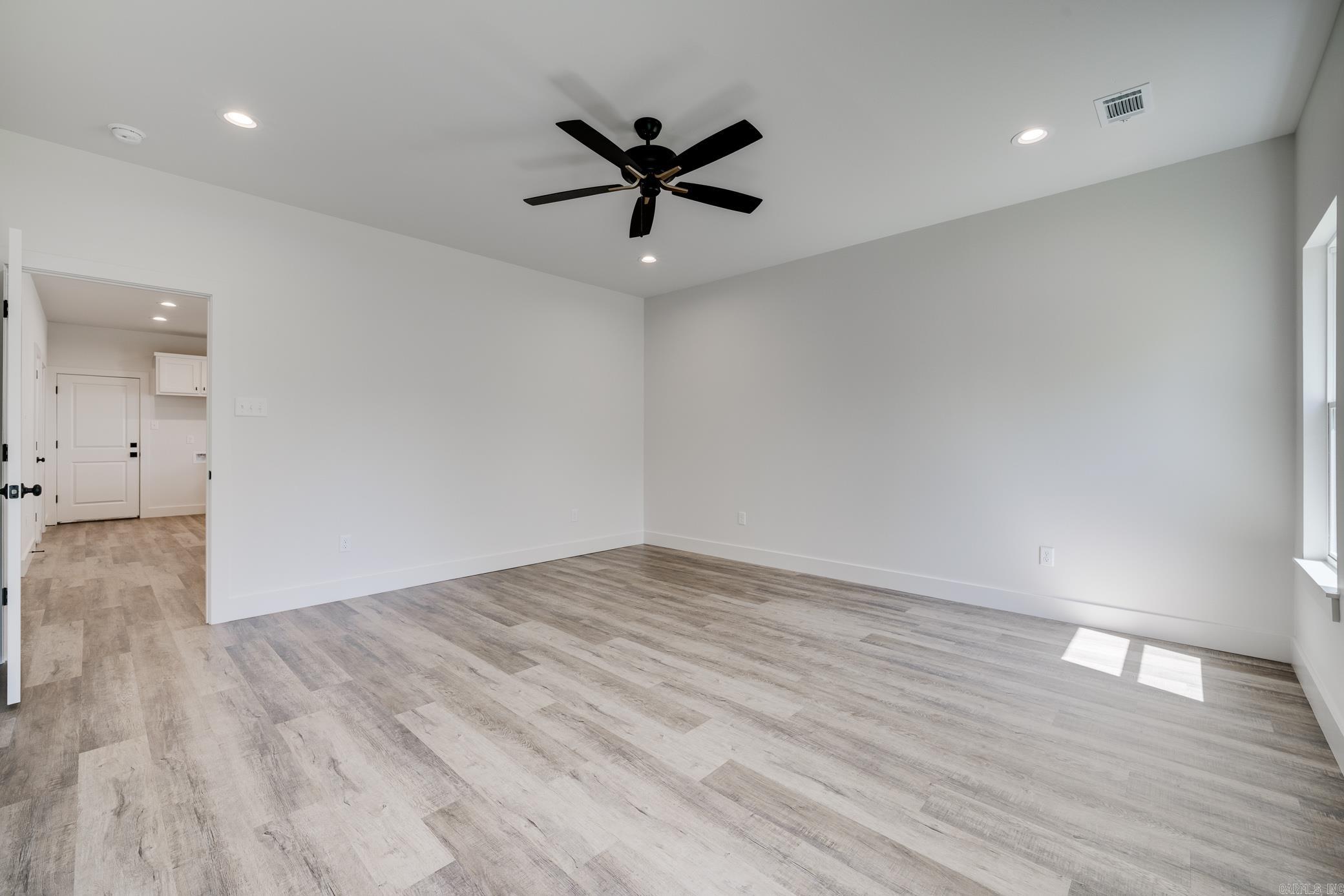 8 Dandelion Drive Property Photo 21