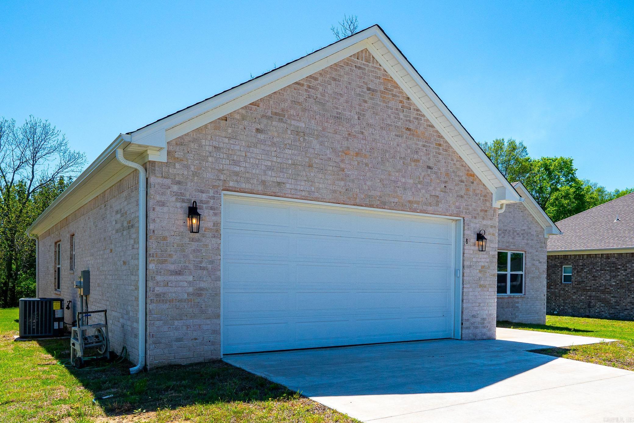 8 Dandelion Drive Property Photo 37
