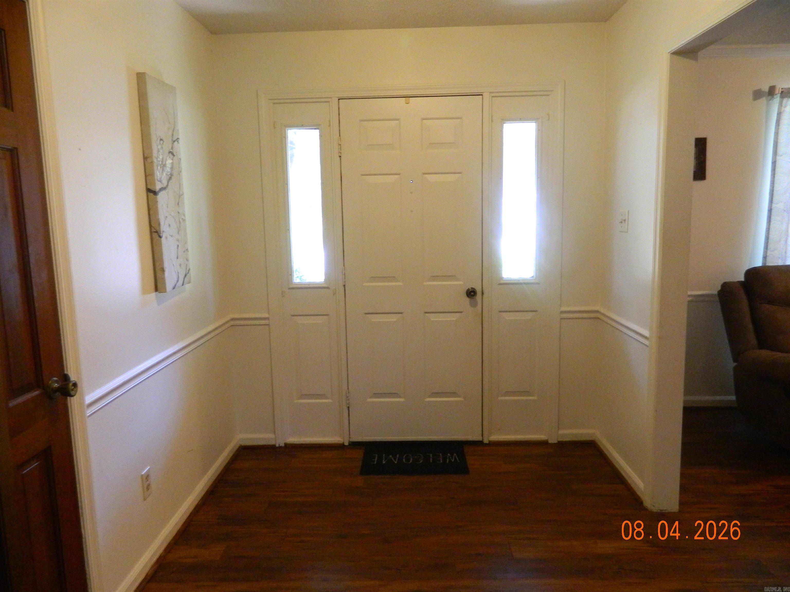 121 Leewood Drive Property Photo 2