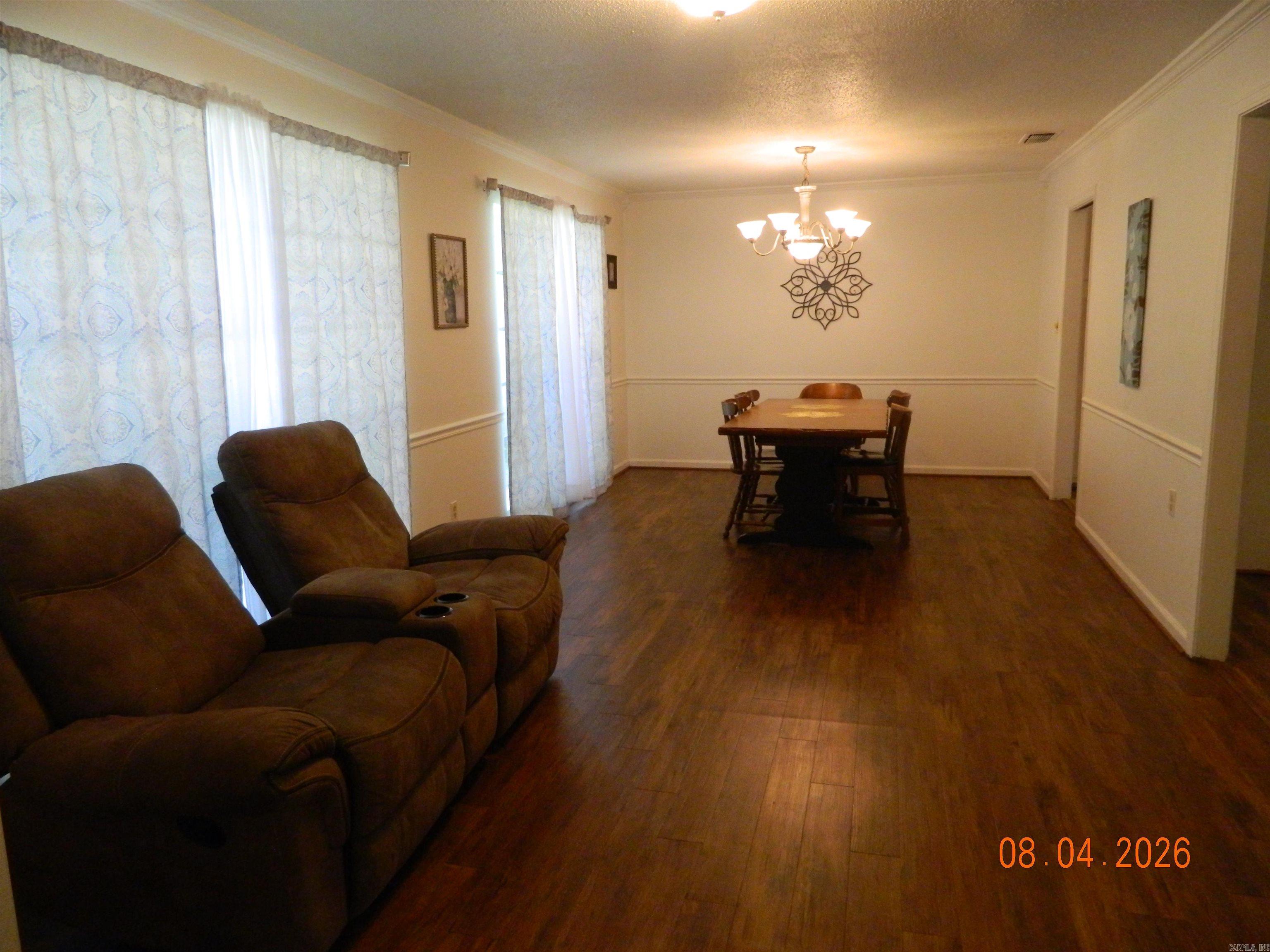 121 Leewood Drive Property Photo 10