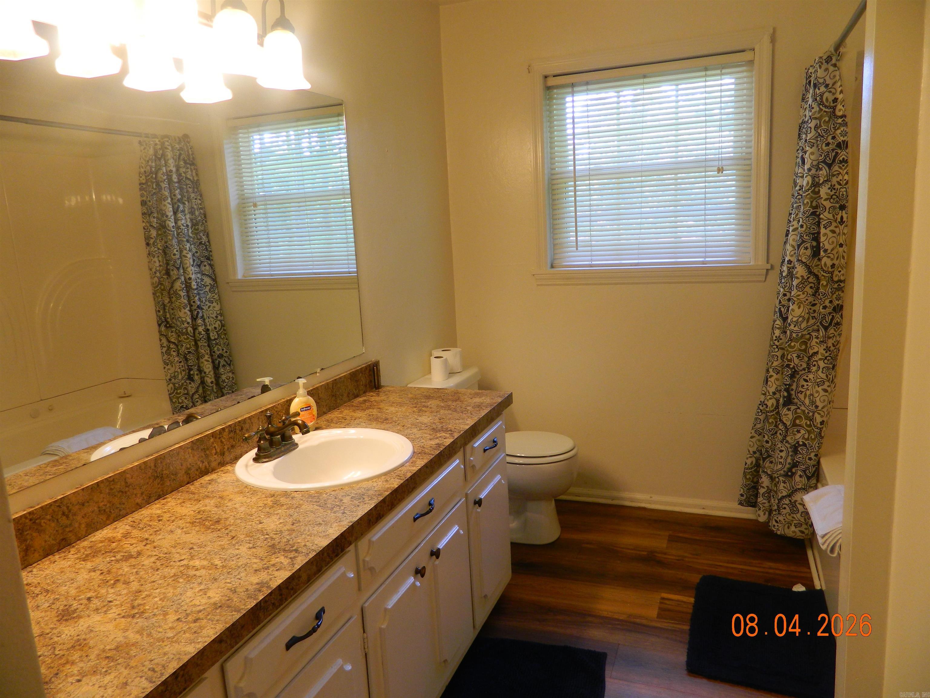121 Leewood Drive Property Photo 11