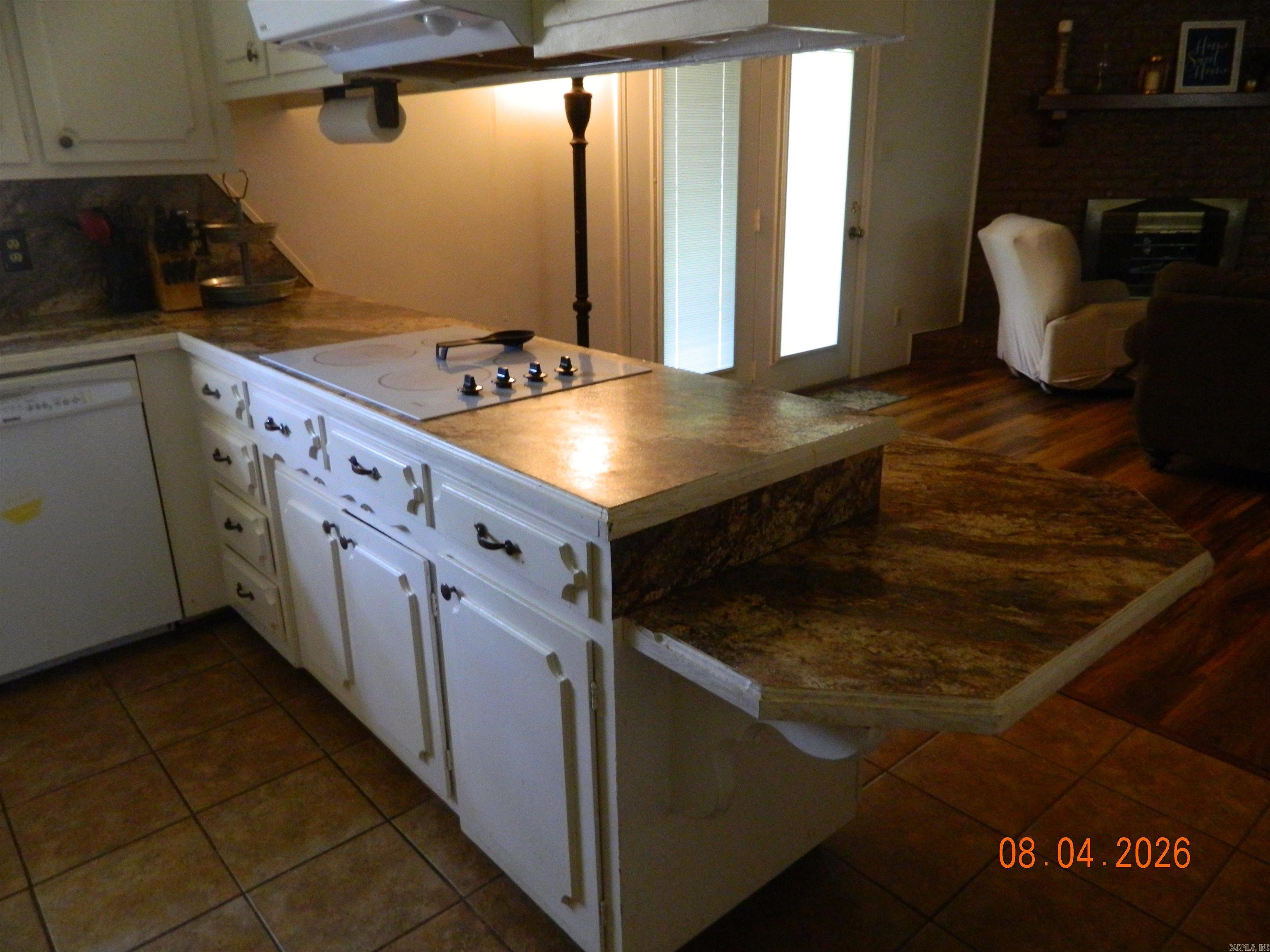 121 Leewood Drive Property Photo 19