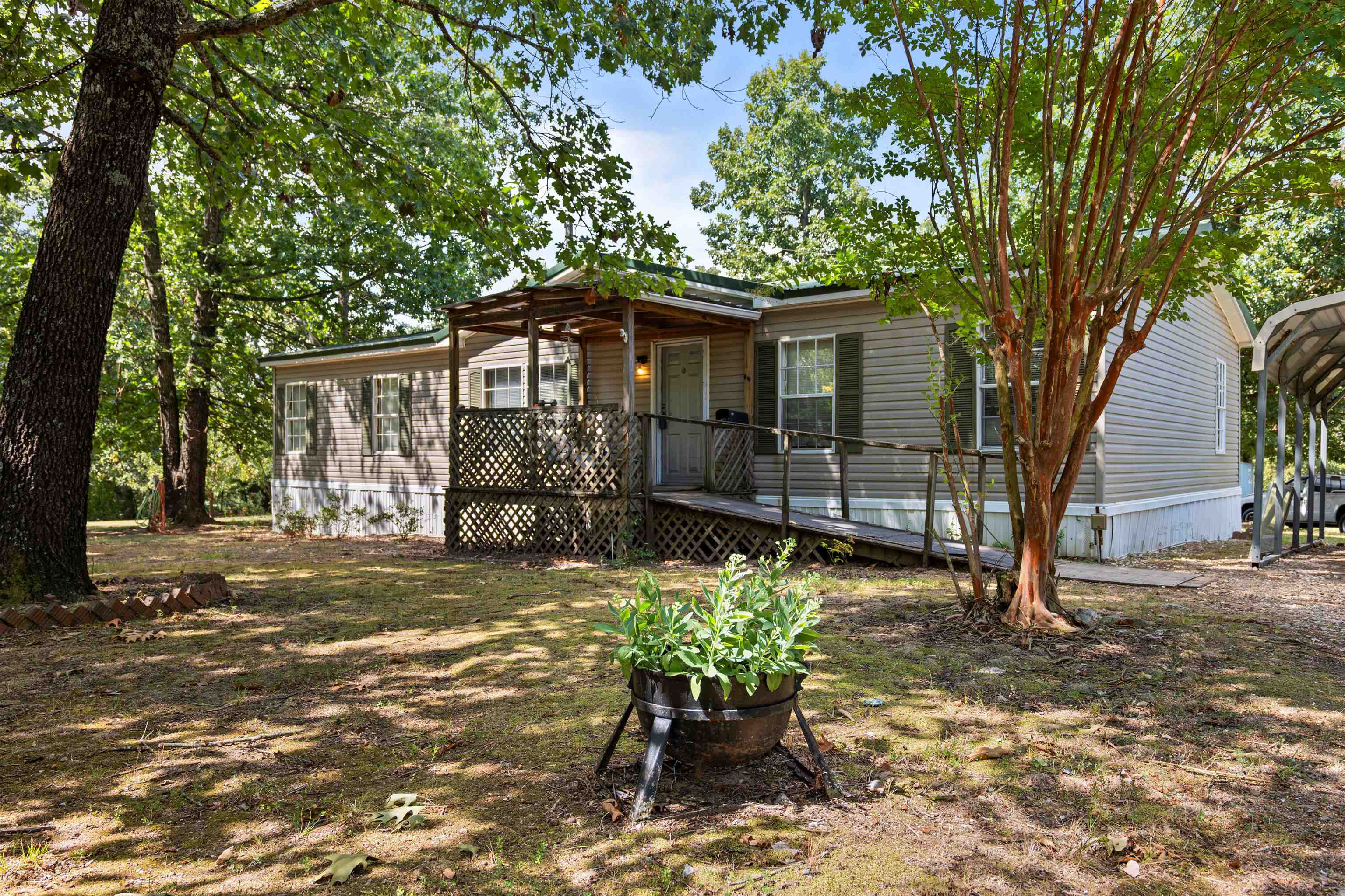 113 Brookhaven Trail Property Photo 2