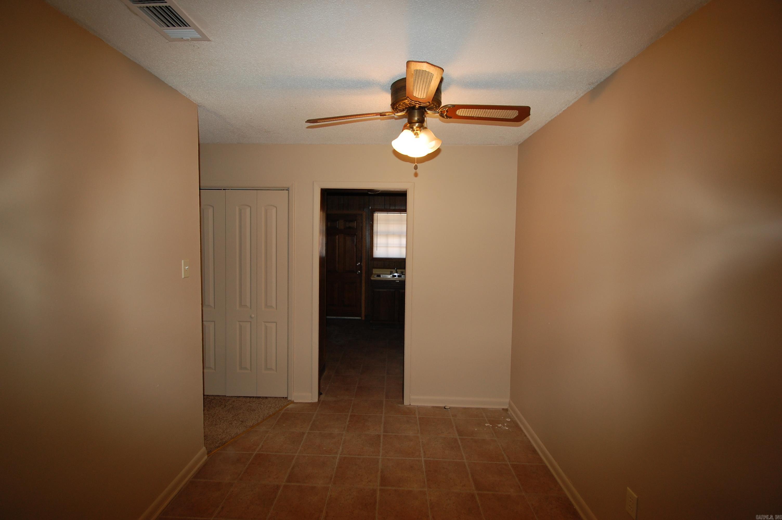 8205 E Woodview Drive Property Photo 4