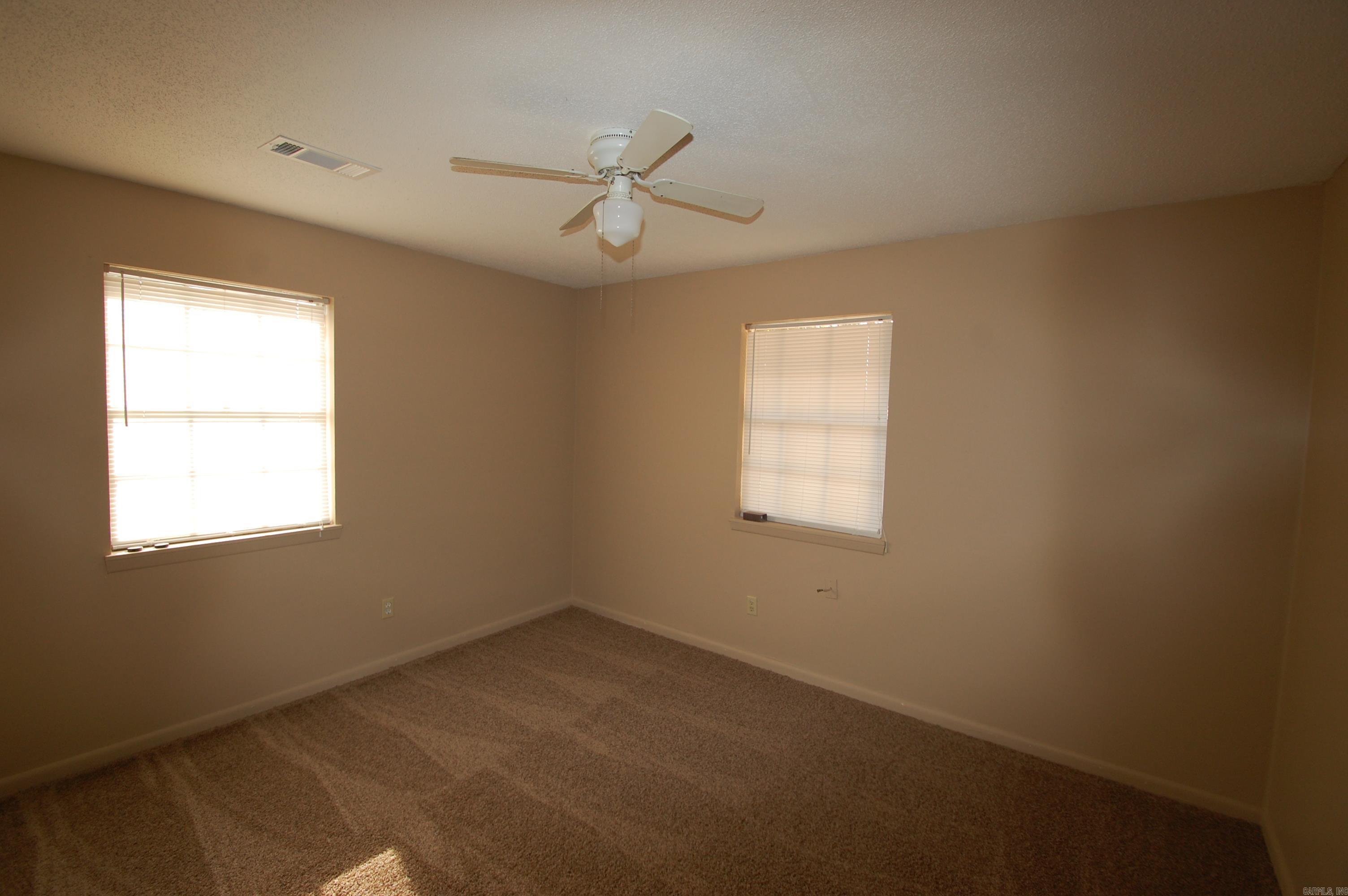 8205 E Woodview Drive Property Photo 6