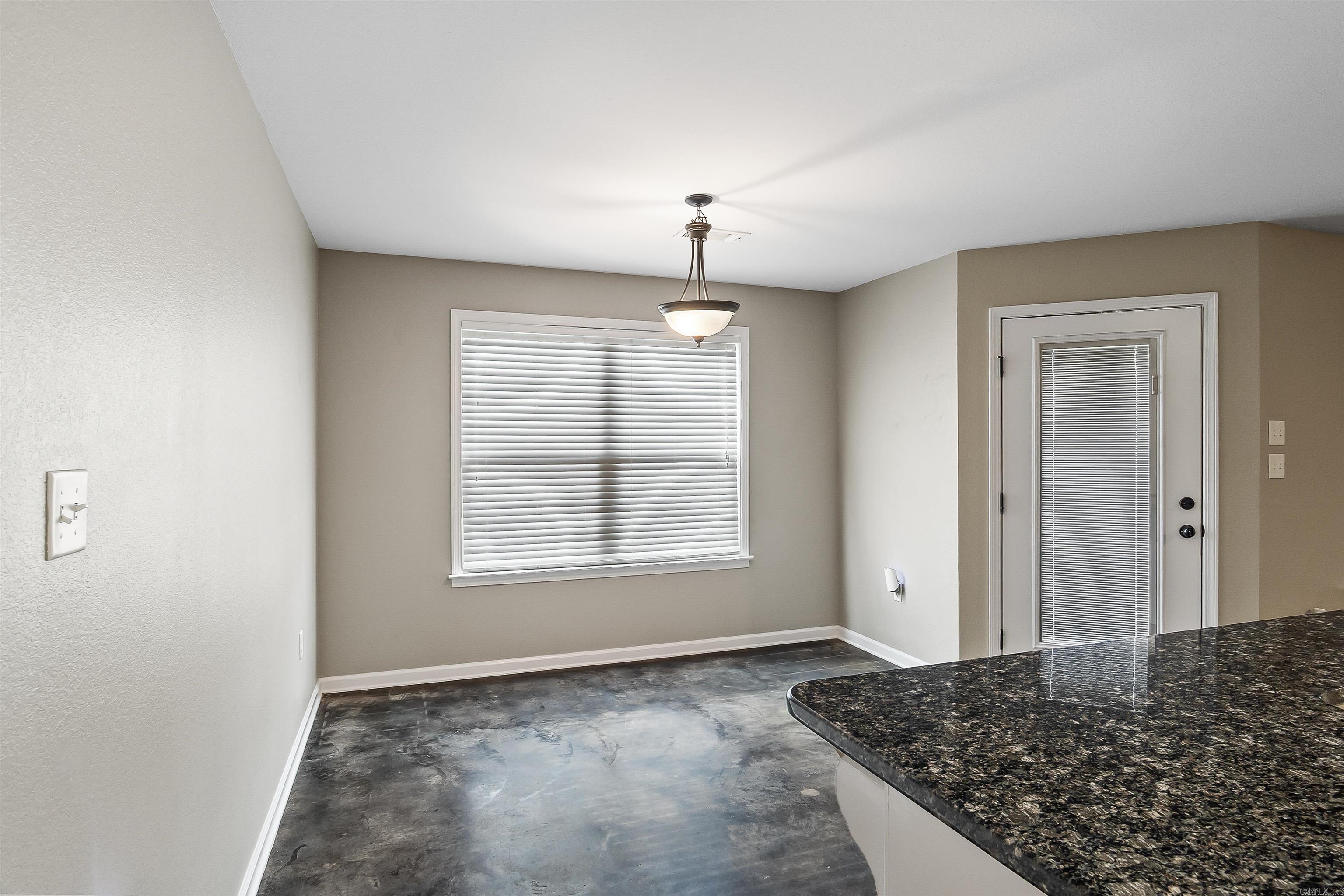579 Crepe Myrtle Loop Property Photo 23