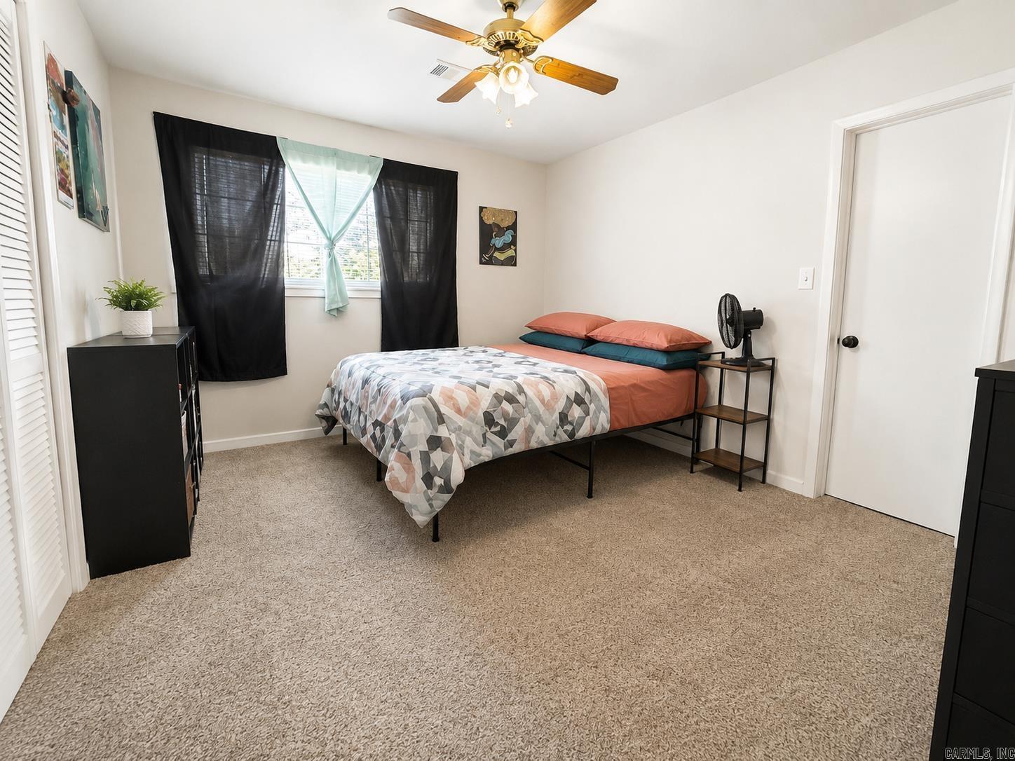1419 Hunter Street Property Photo 12