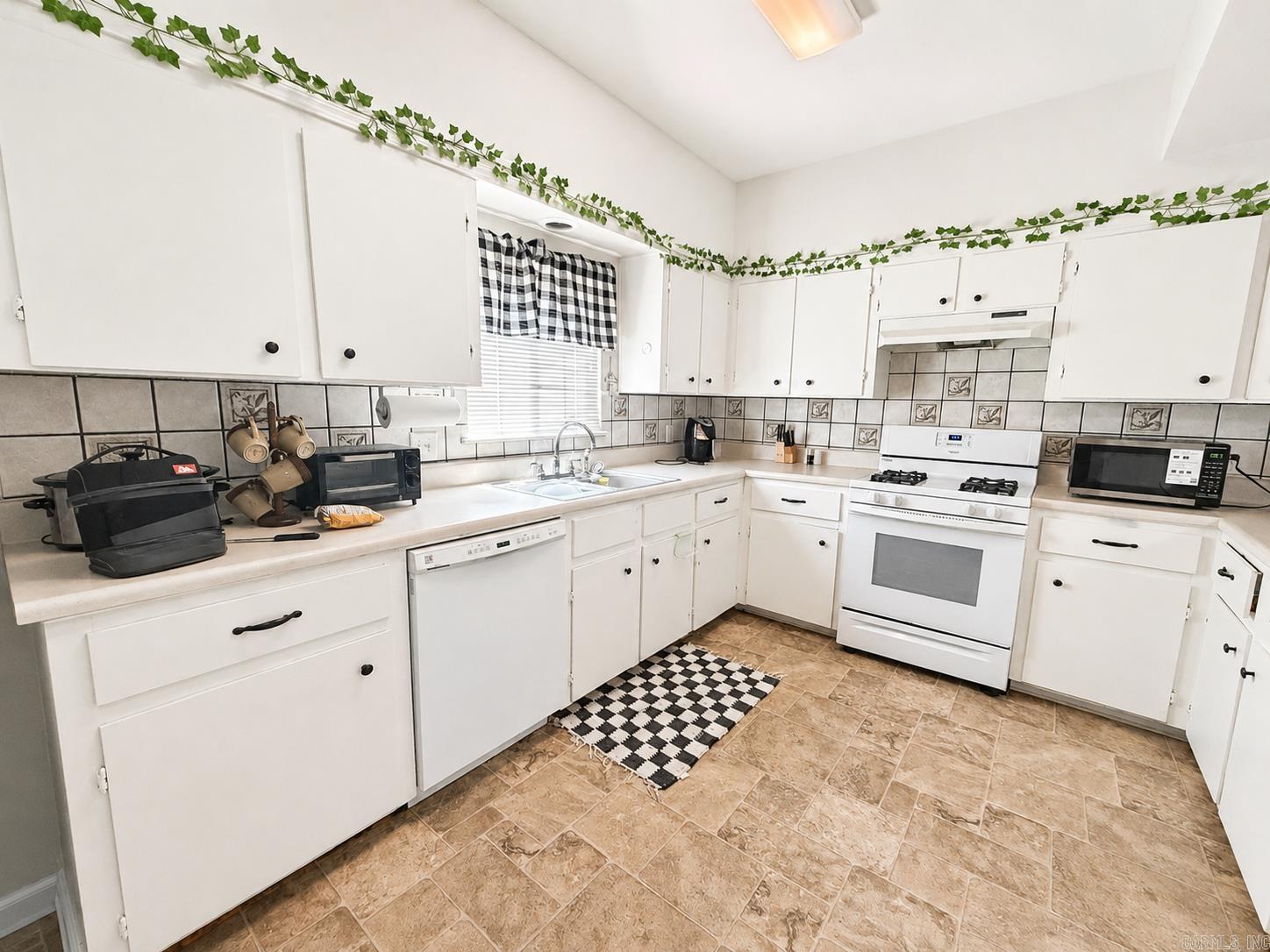 1419 Hunter Street Property Photo 20