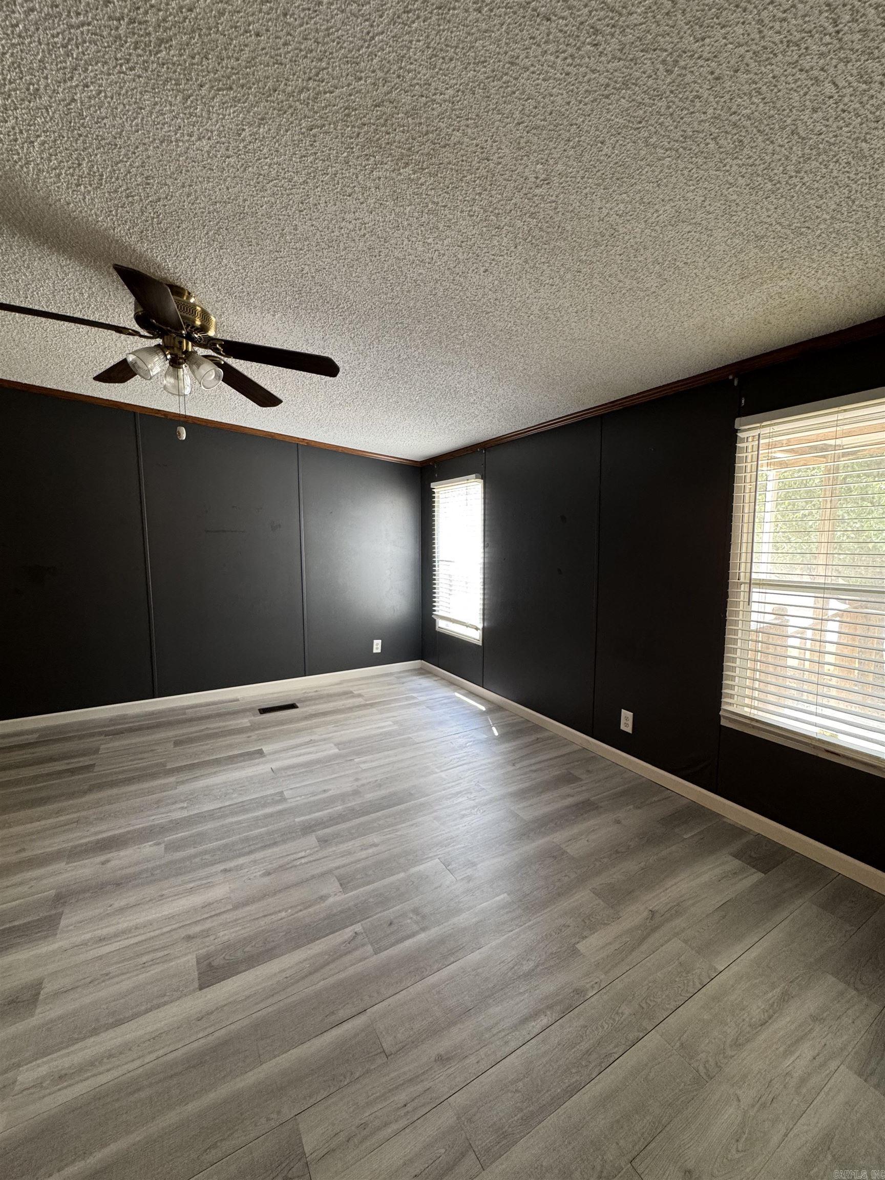 40 Tony Lane Property Photo 14