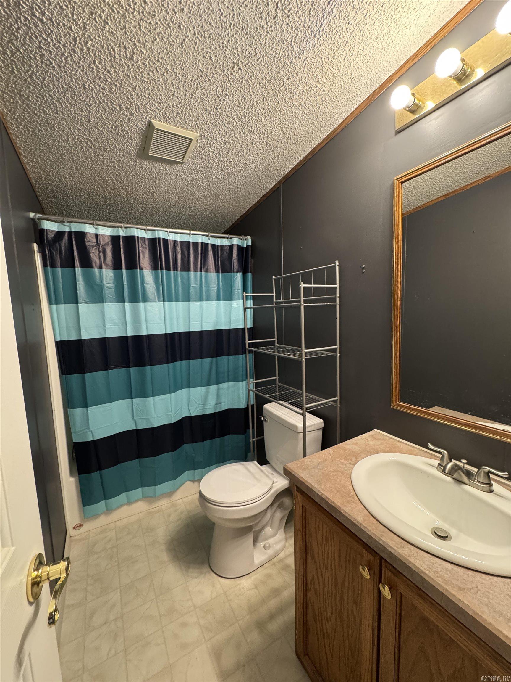 40 Tony Lane Property Photo 22