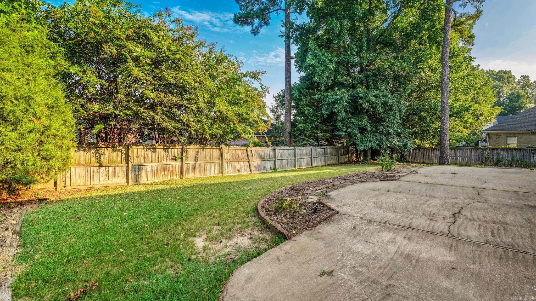 104 Cannes Court Property Photo 41