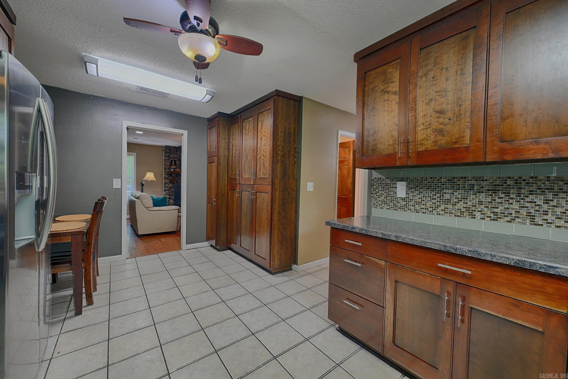 1 Ivy Circle Property Photo 8