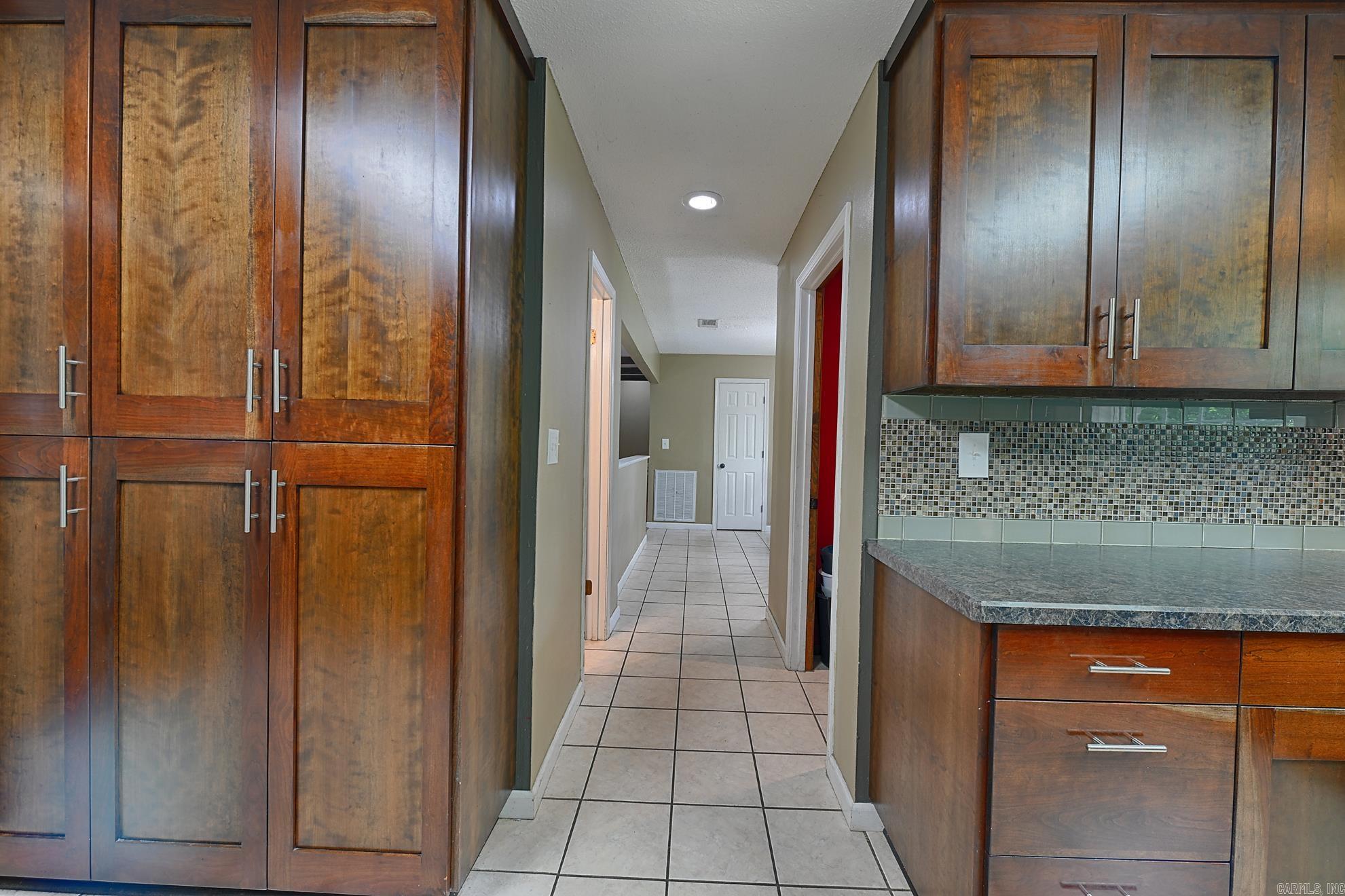 1 Ivy Circle Property Photo 12