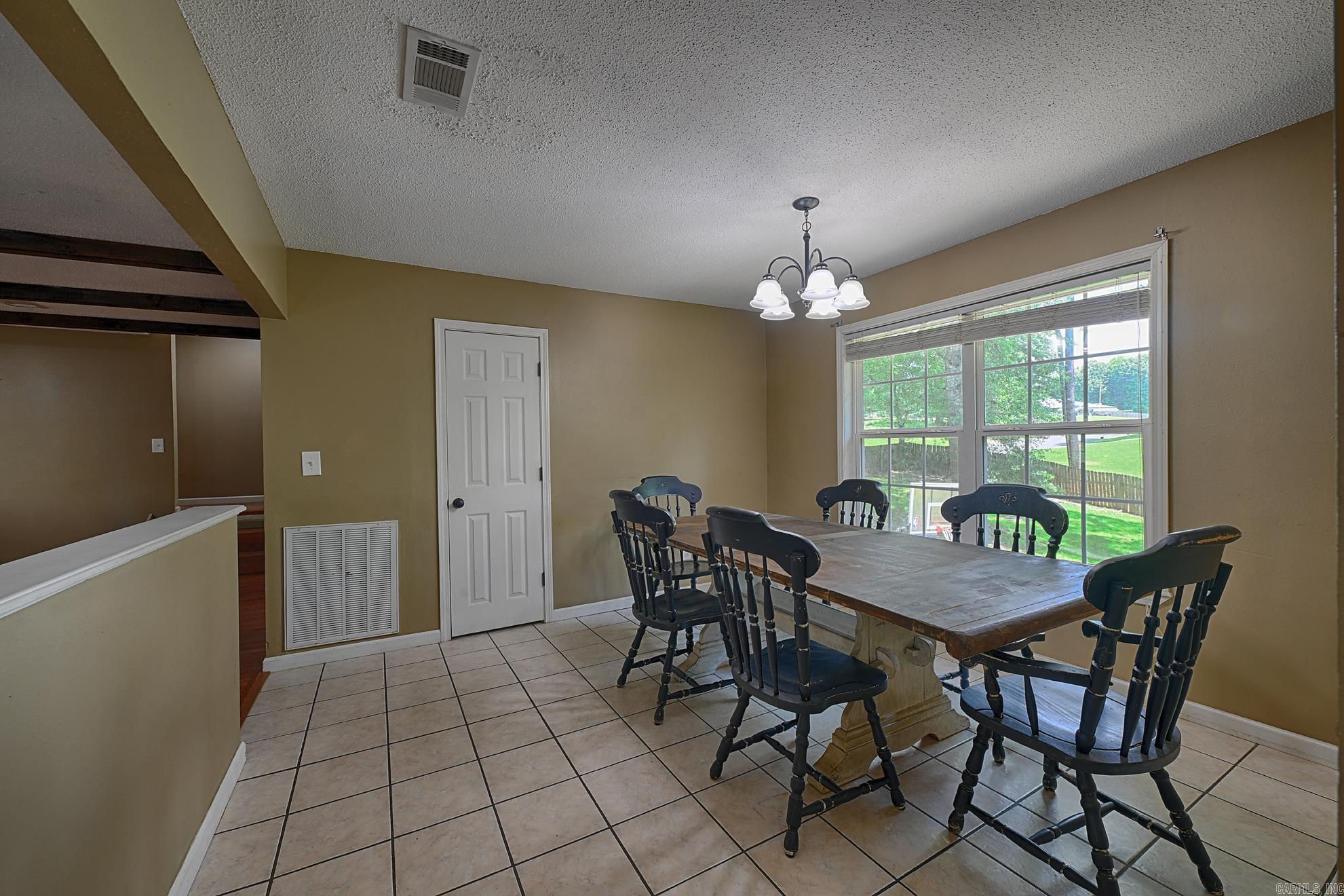 1 Ivy Circle Property Photo 15