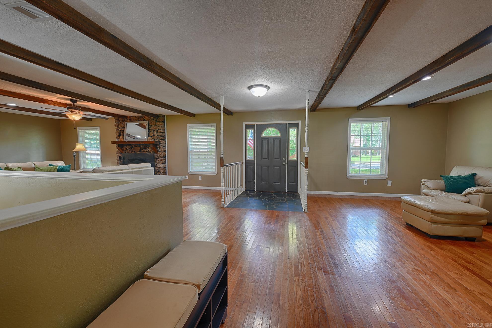 1 Ivy Circle Property Photo 17