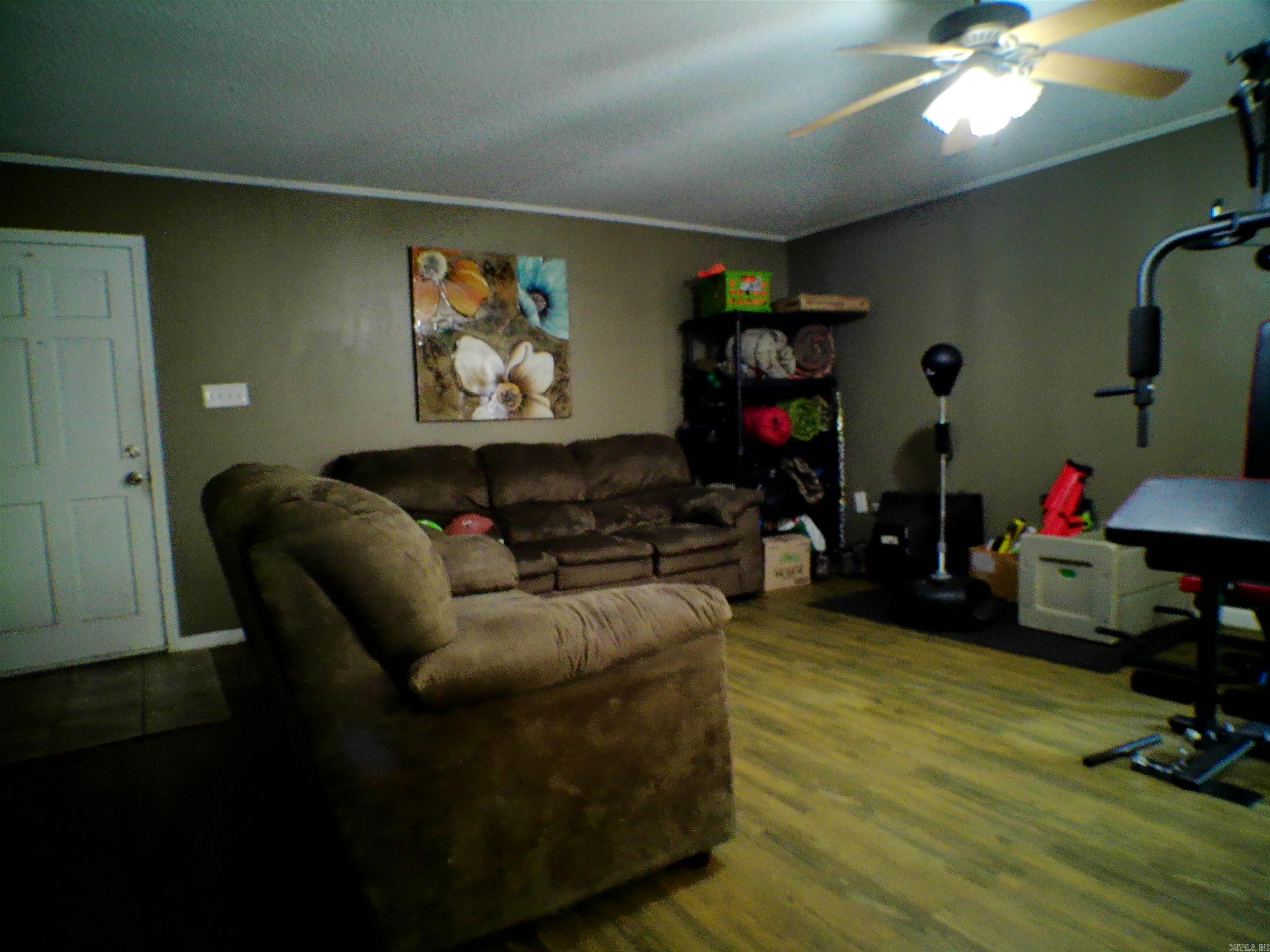 1 Ivy Circle Property Photo 32