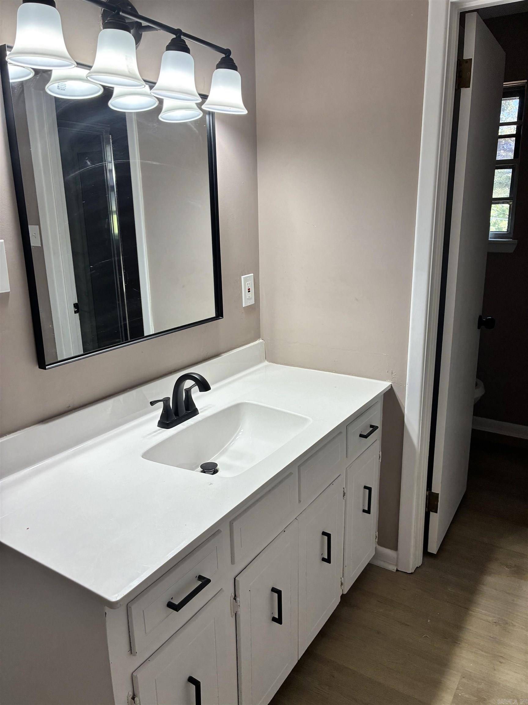 44 Greenview Circle Property Photo 10