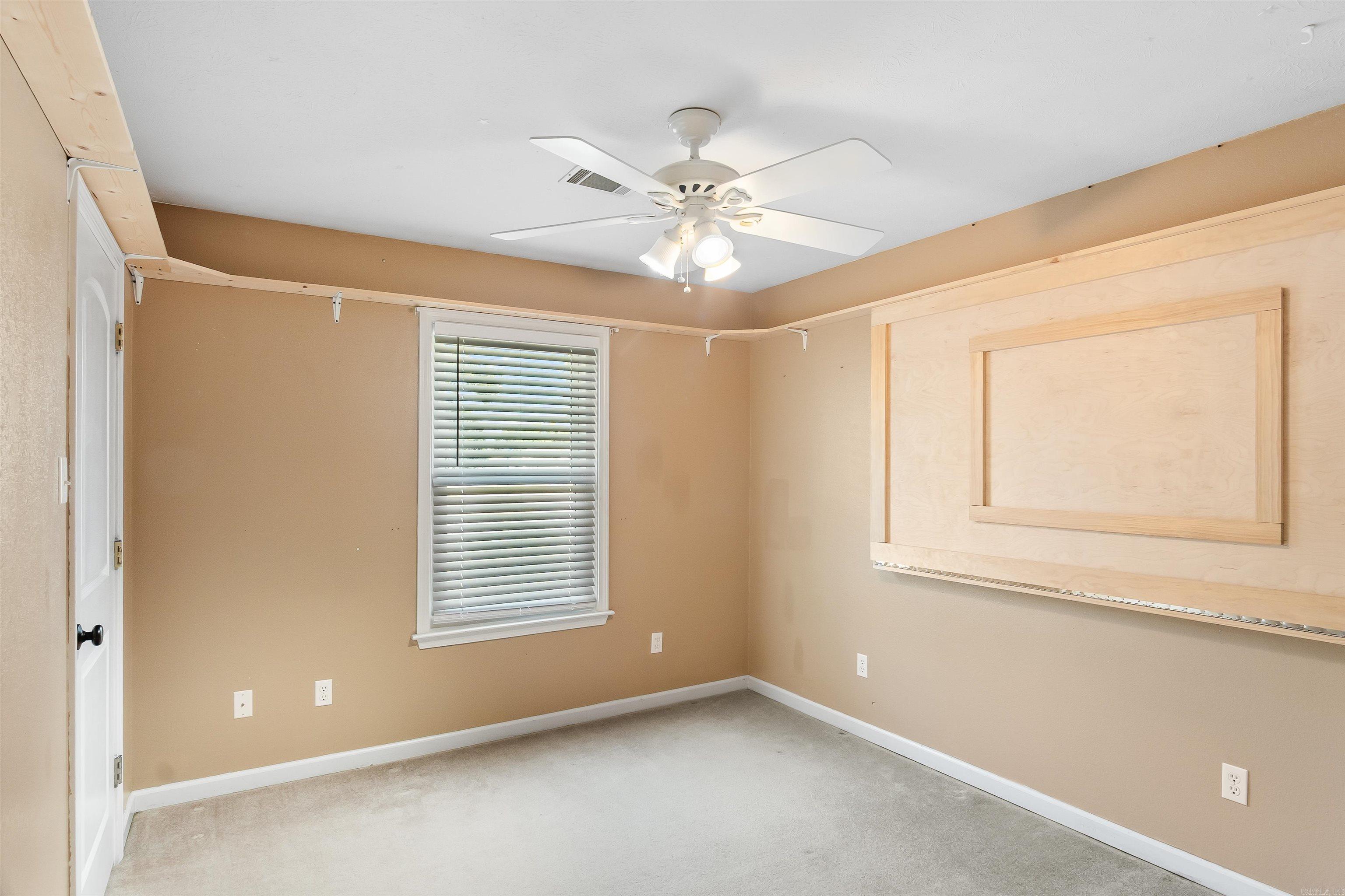 19 Buttercup Lane Property Photo 12