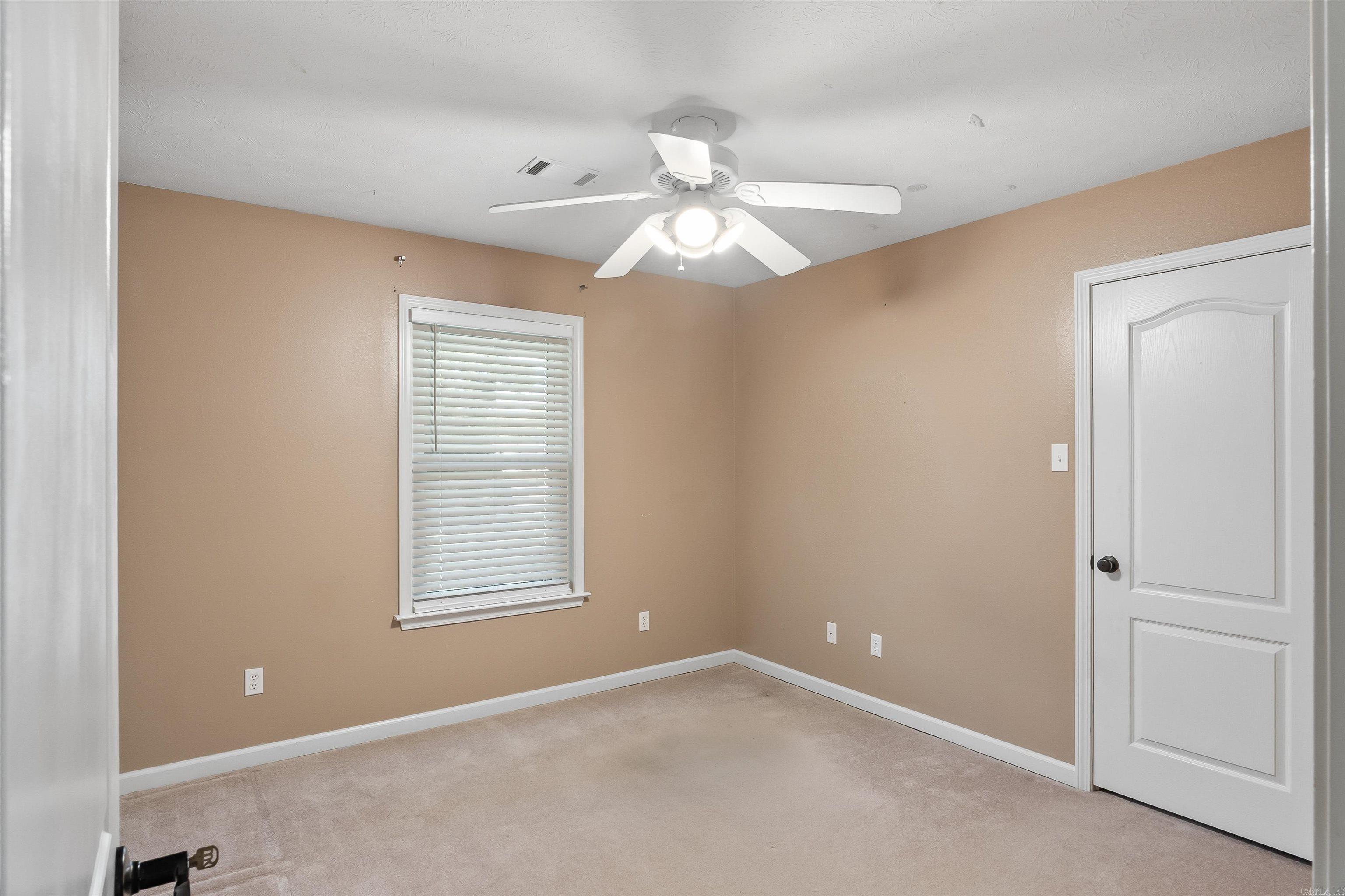 19 Buttercup Lane Property Photo 26