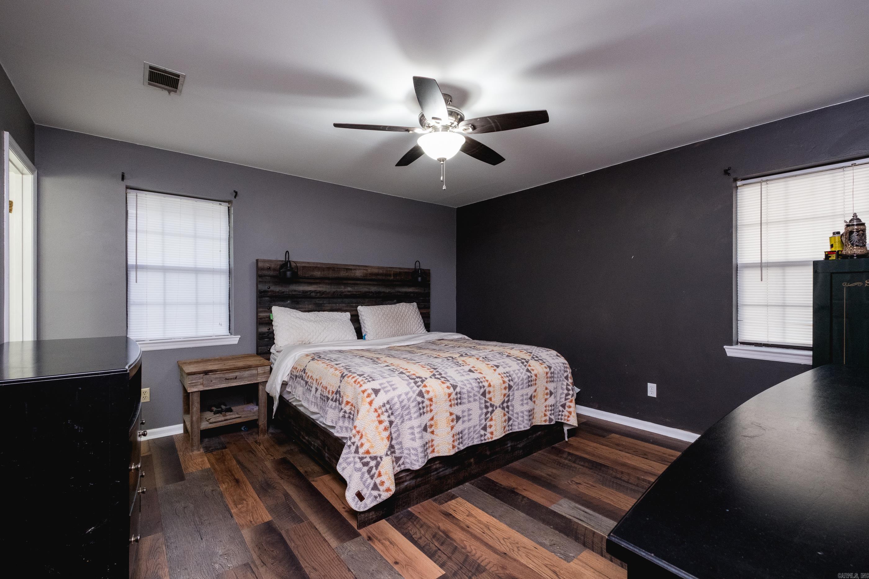 4 Oak Forest Cove Property Photo 17
