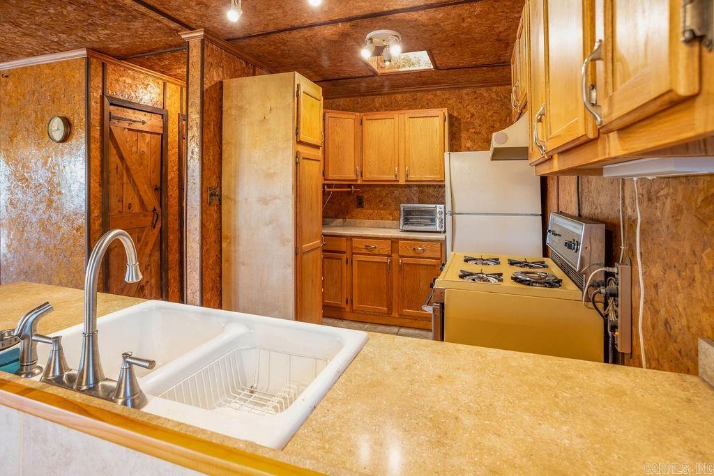 5395 N Central Avenue Property Photo 10
