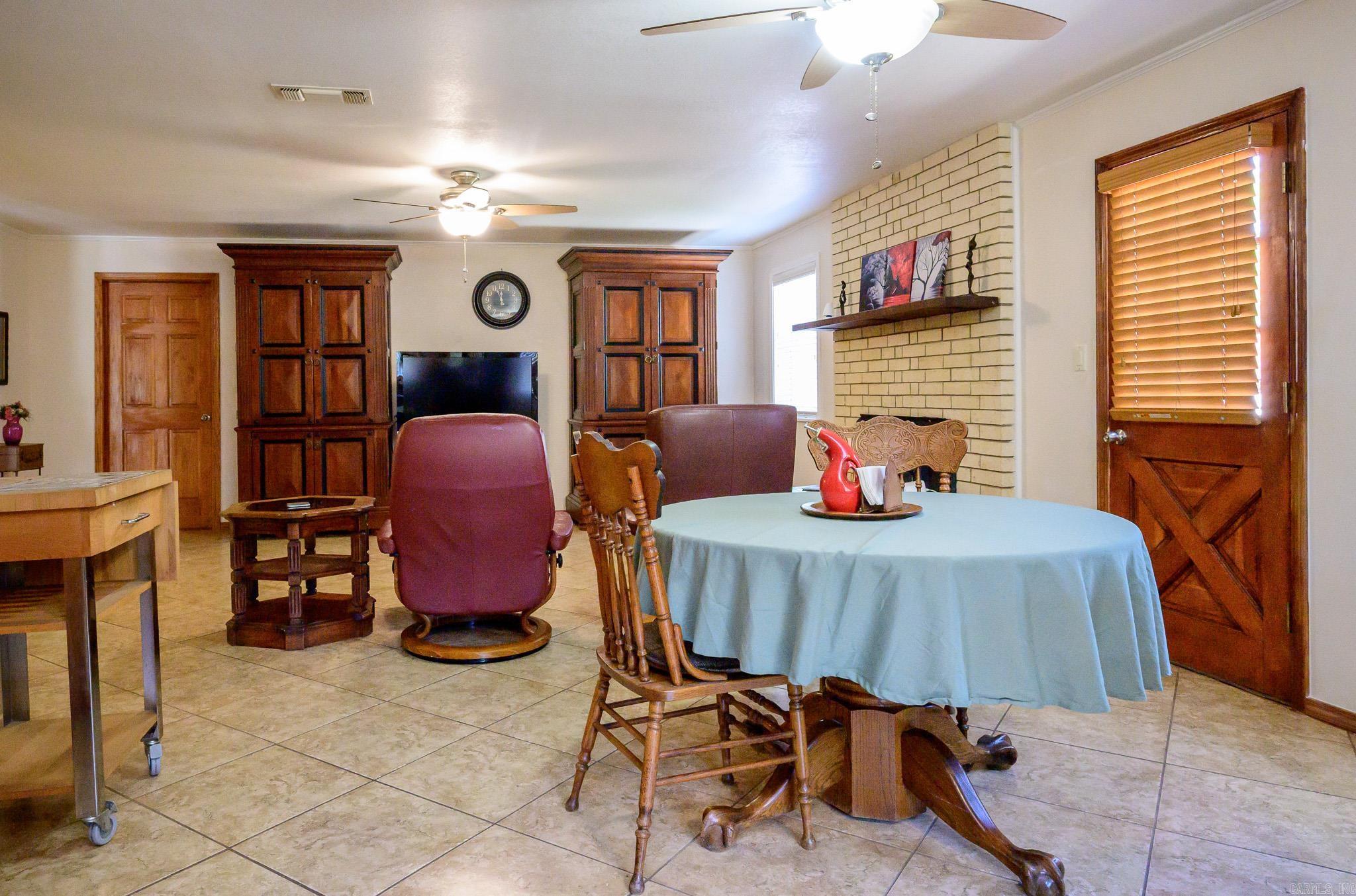1408 West Boundary Road Property Photo 8