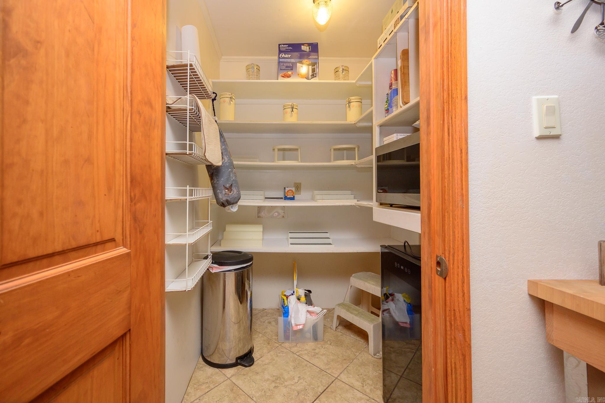 1408 West Boundary Road Property Photo 32