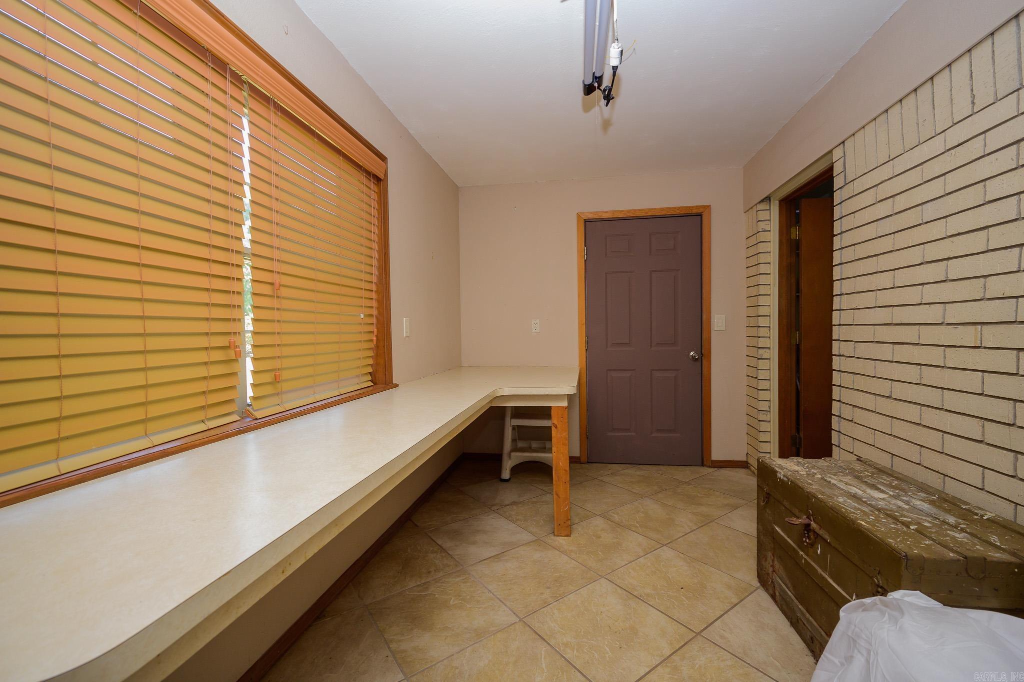 1408 West Boundary Road Property Photo 34