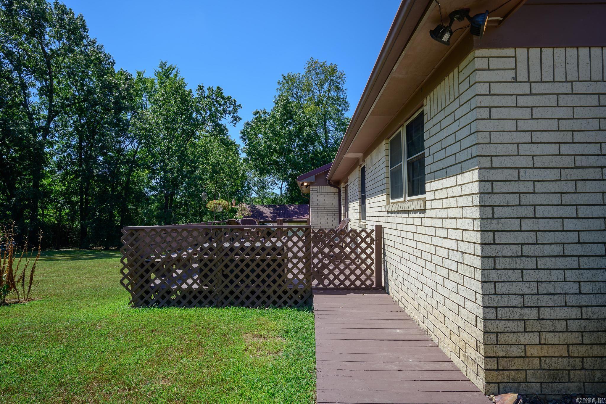 1408 West Boundary Road Property Photo 39