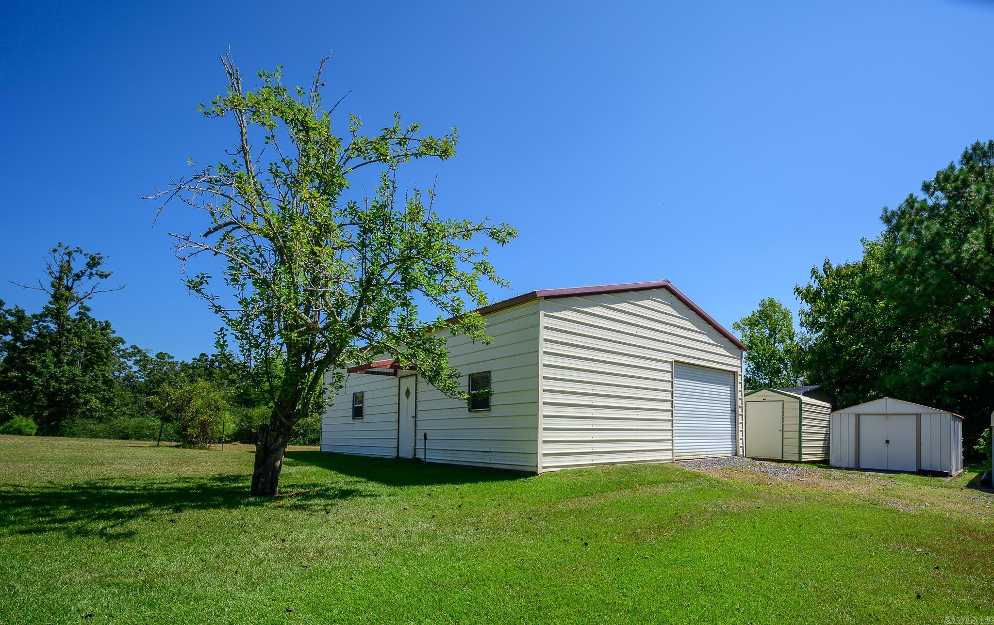 1408 West Boundary Road Property Photo 43