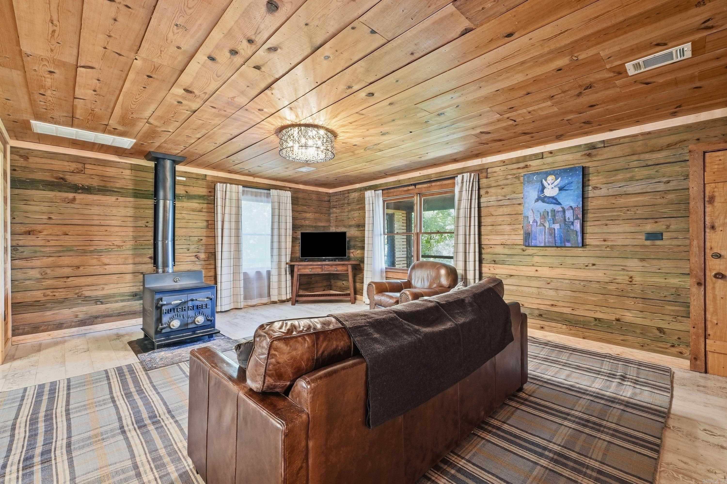 360 Shore Drive Property Photo 11