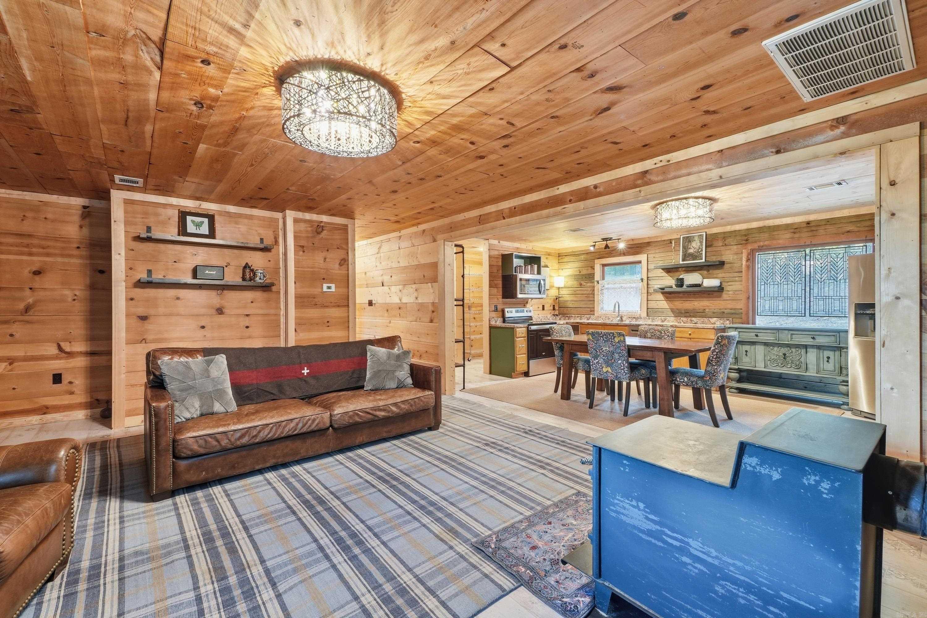 360 Shore Drive Property Photo 13