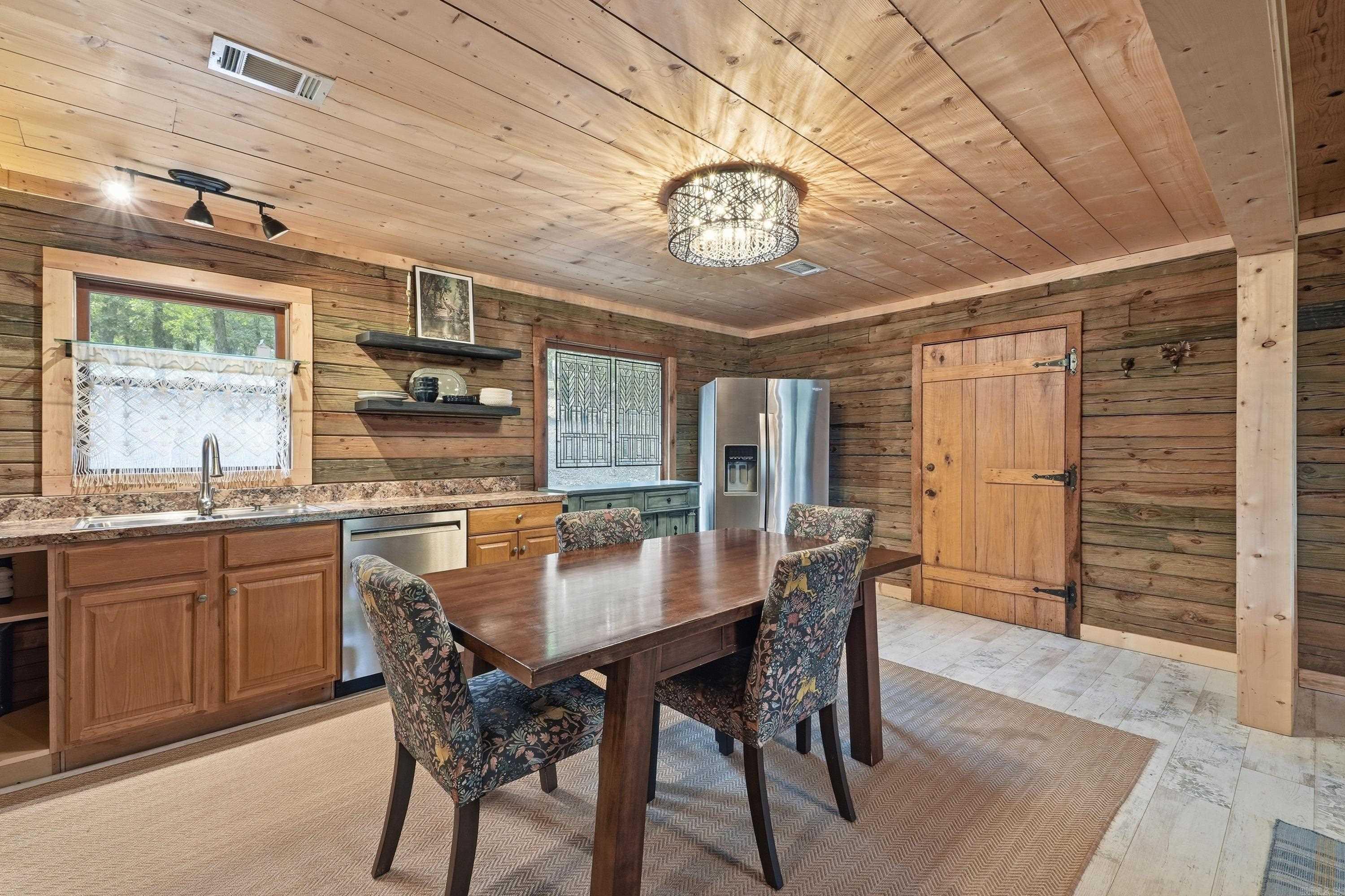 360 Shore Drive Property Photo 15