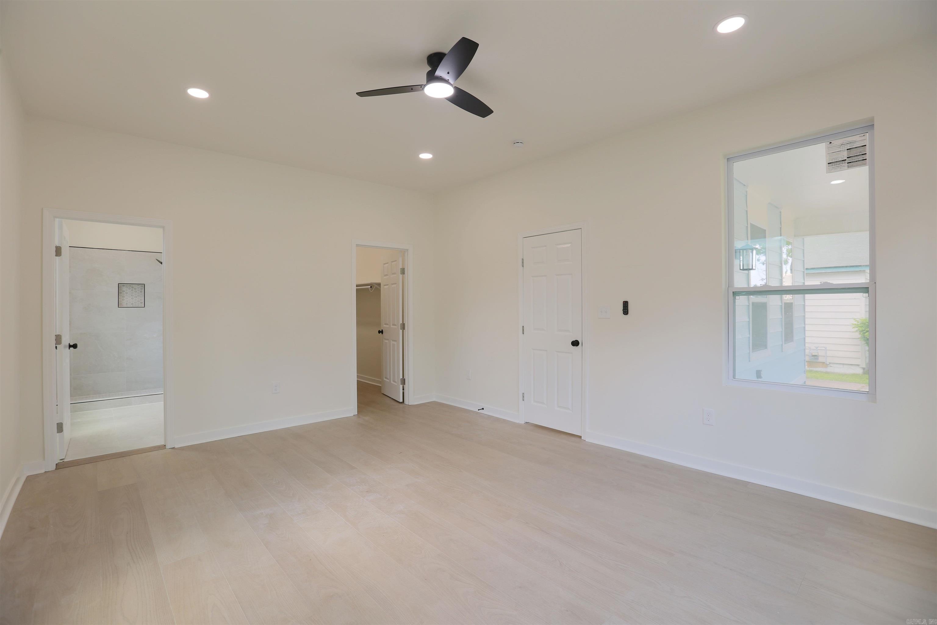 1006 Cross Street Property Photo 5