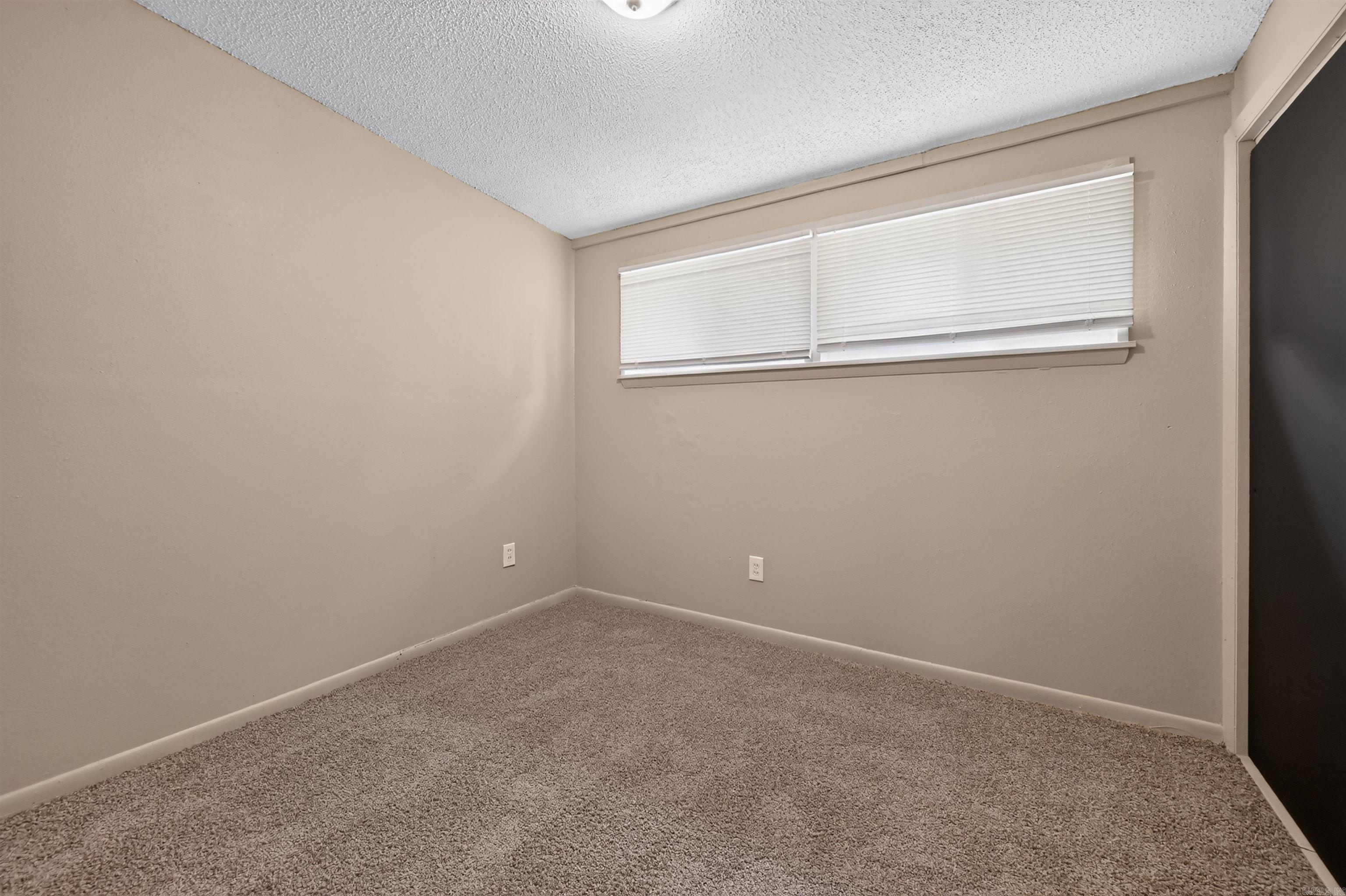 14 Greenway Drive Property Photo 22