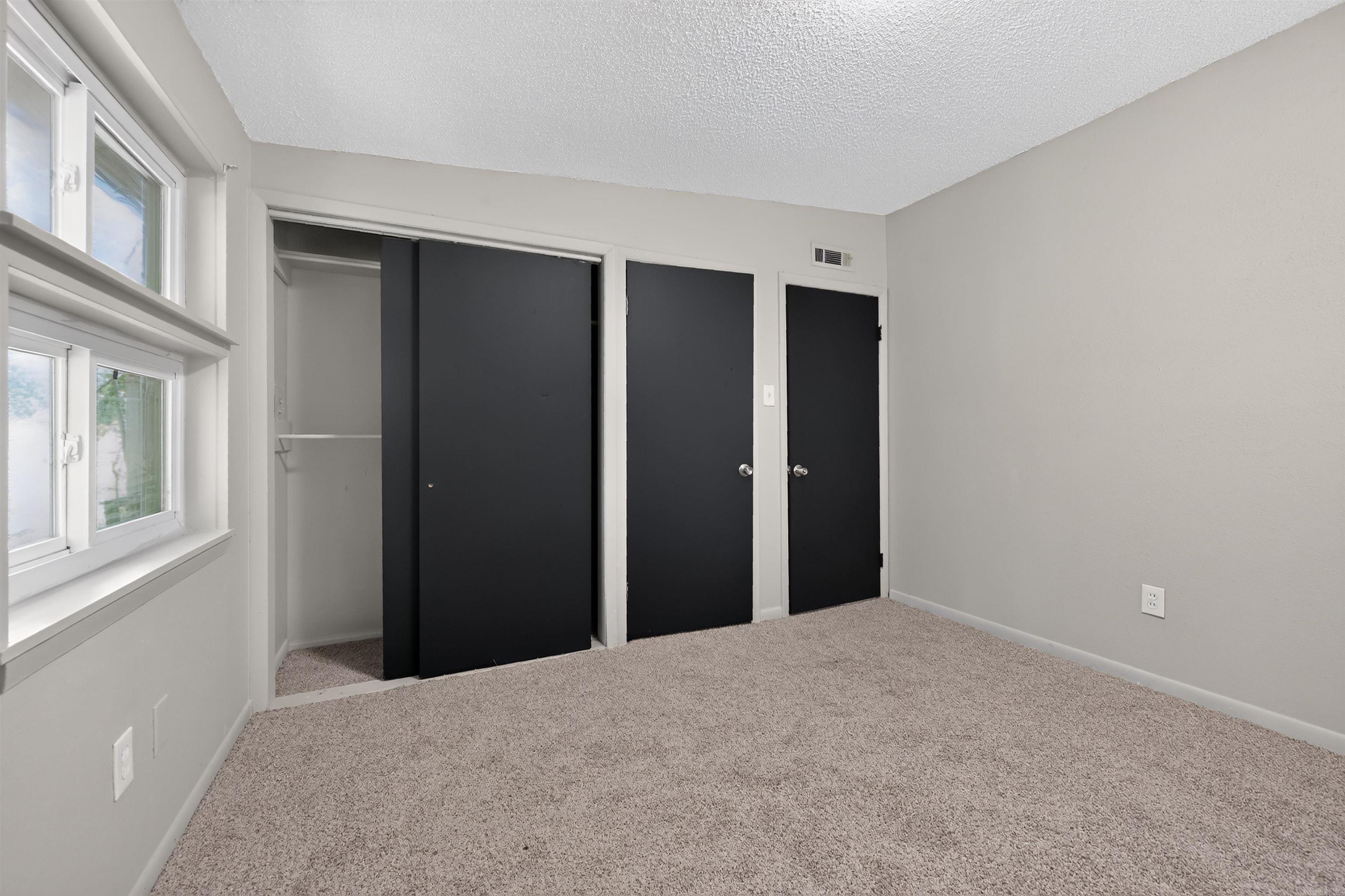 14 Greenway Drive Property Photo 27