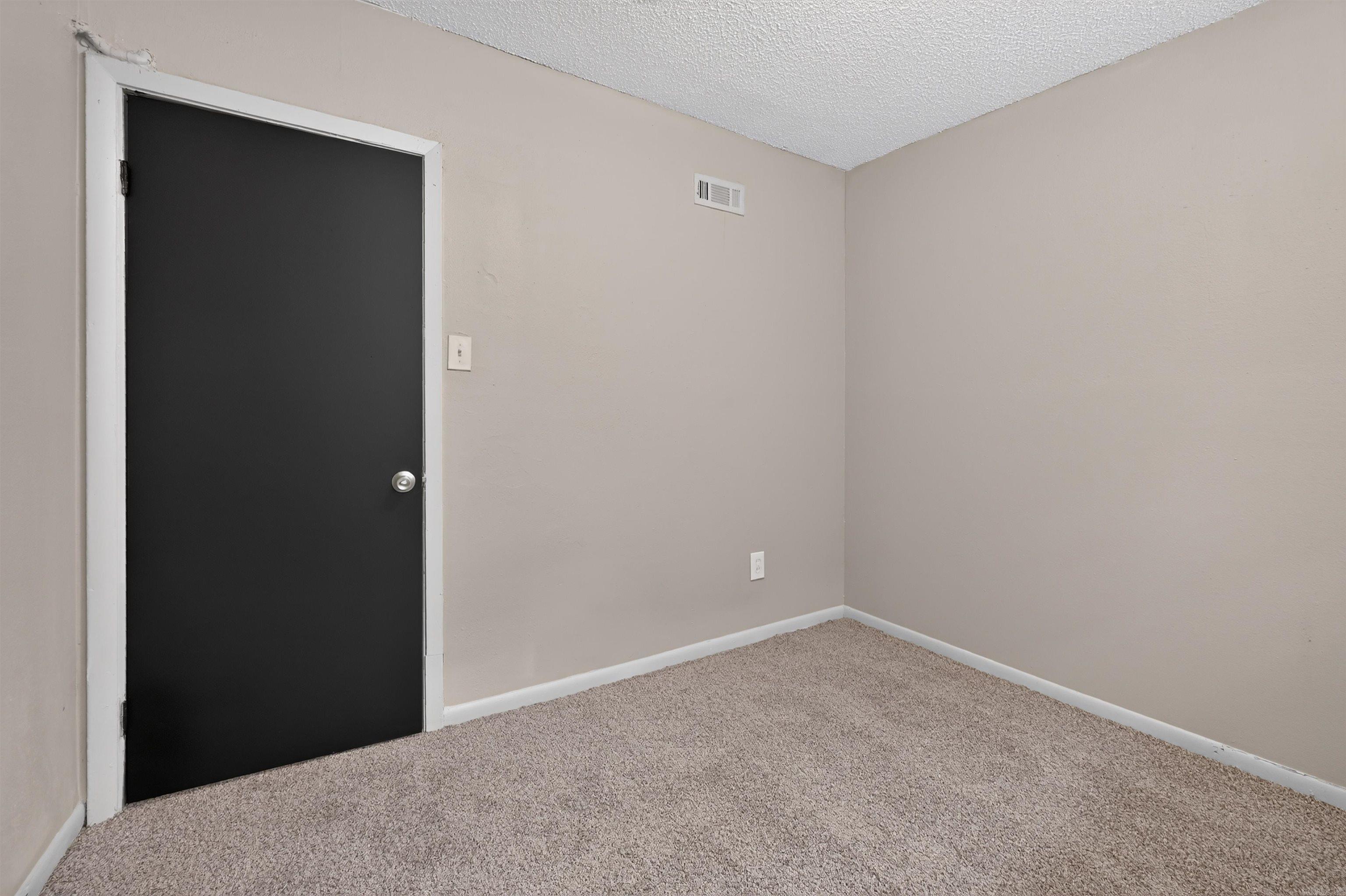 14 Greenway Drive Property Photo 29