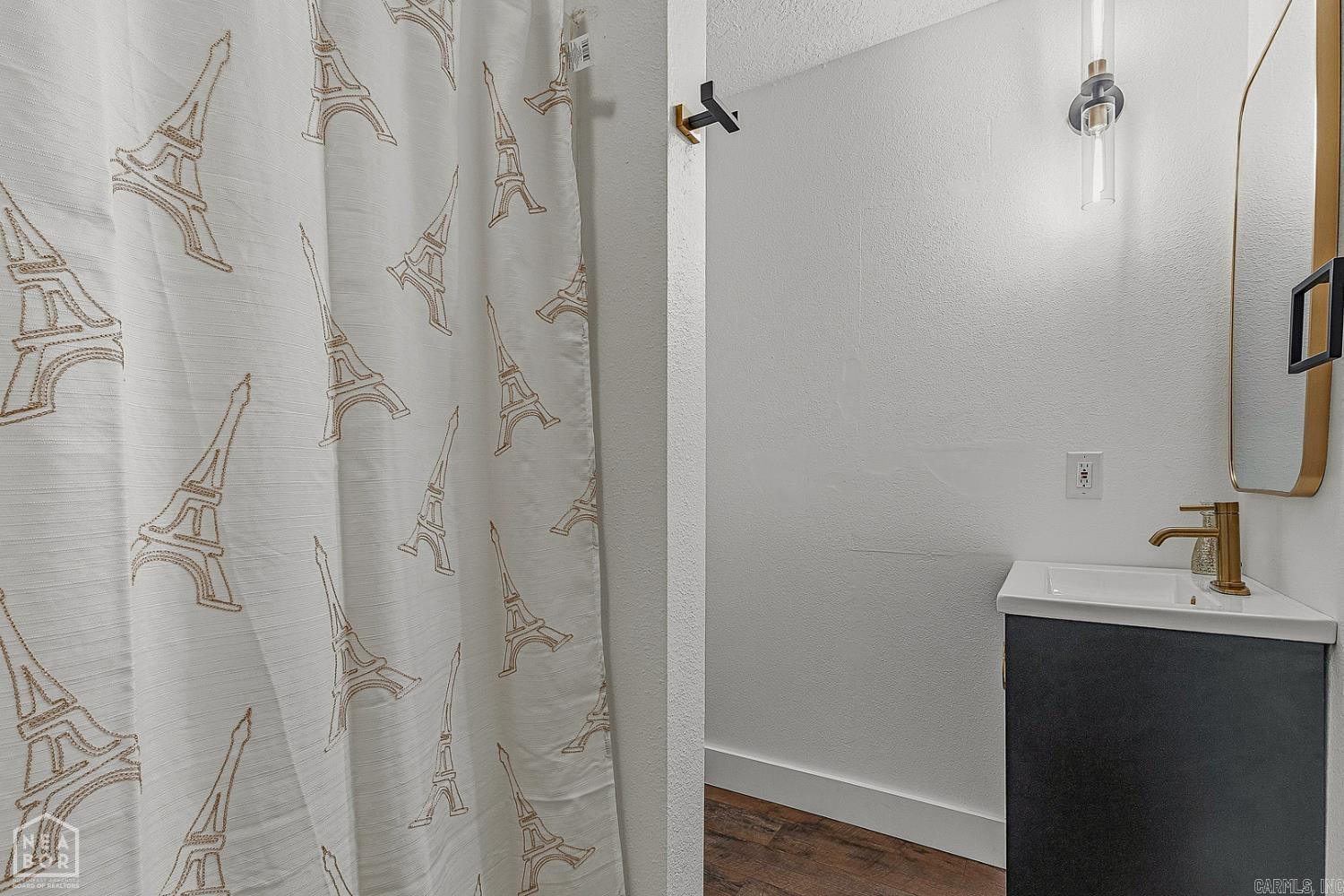 1101 Roberts Drive Property Photo 17