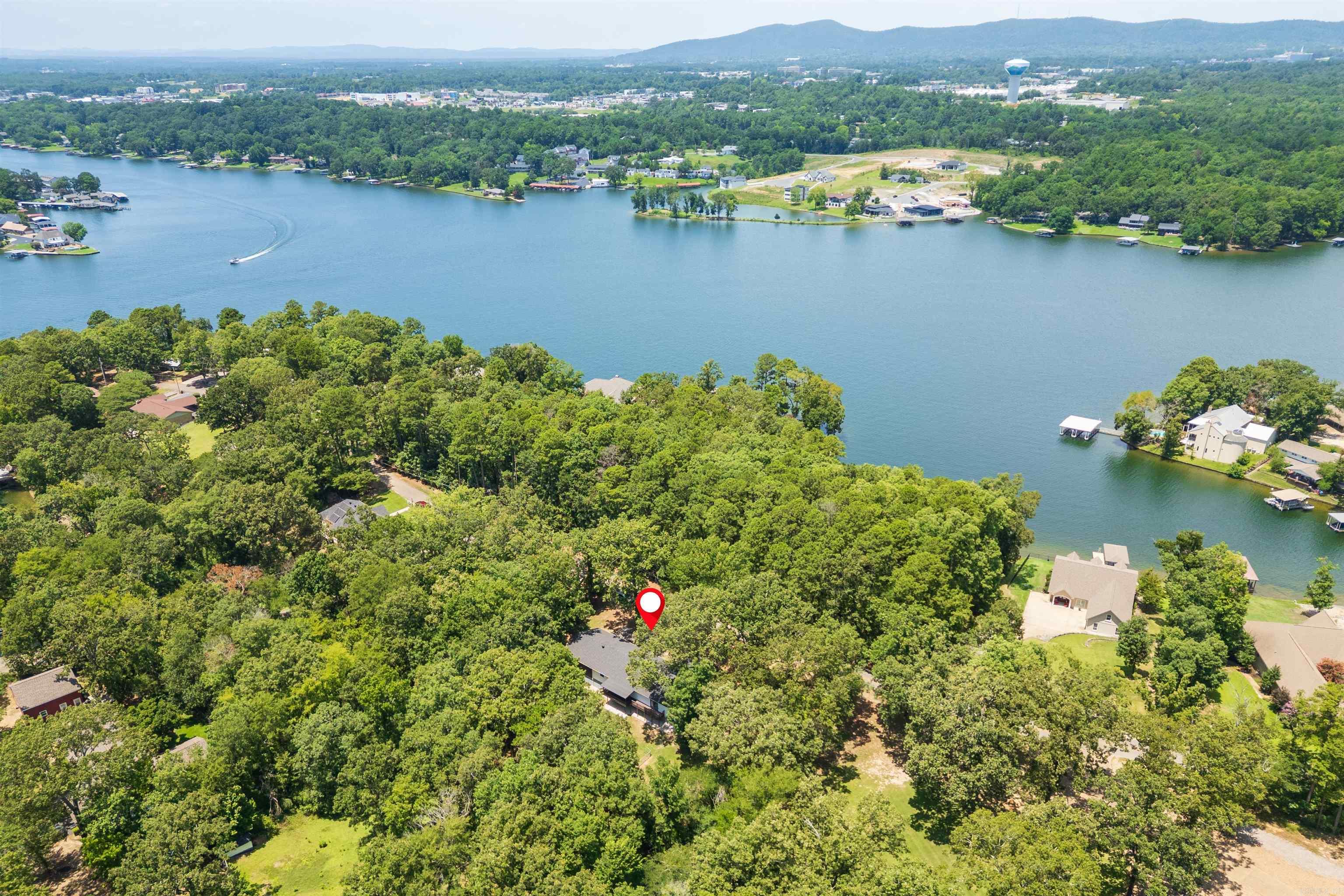 675 Bayshore Drive Property Photo 4