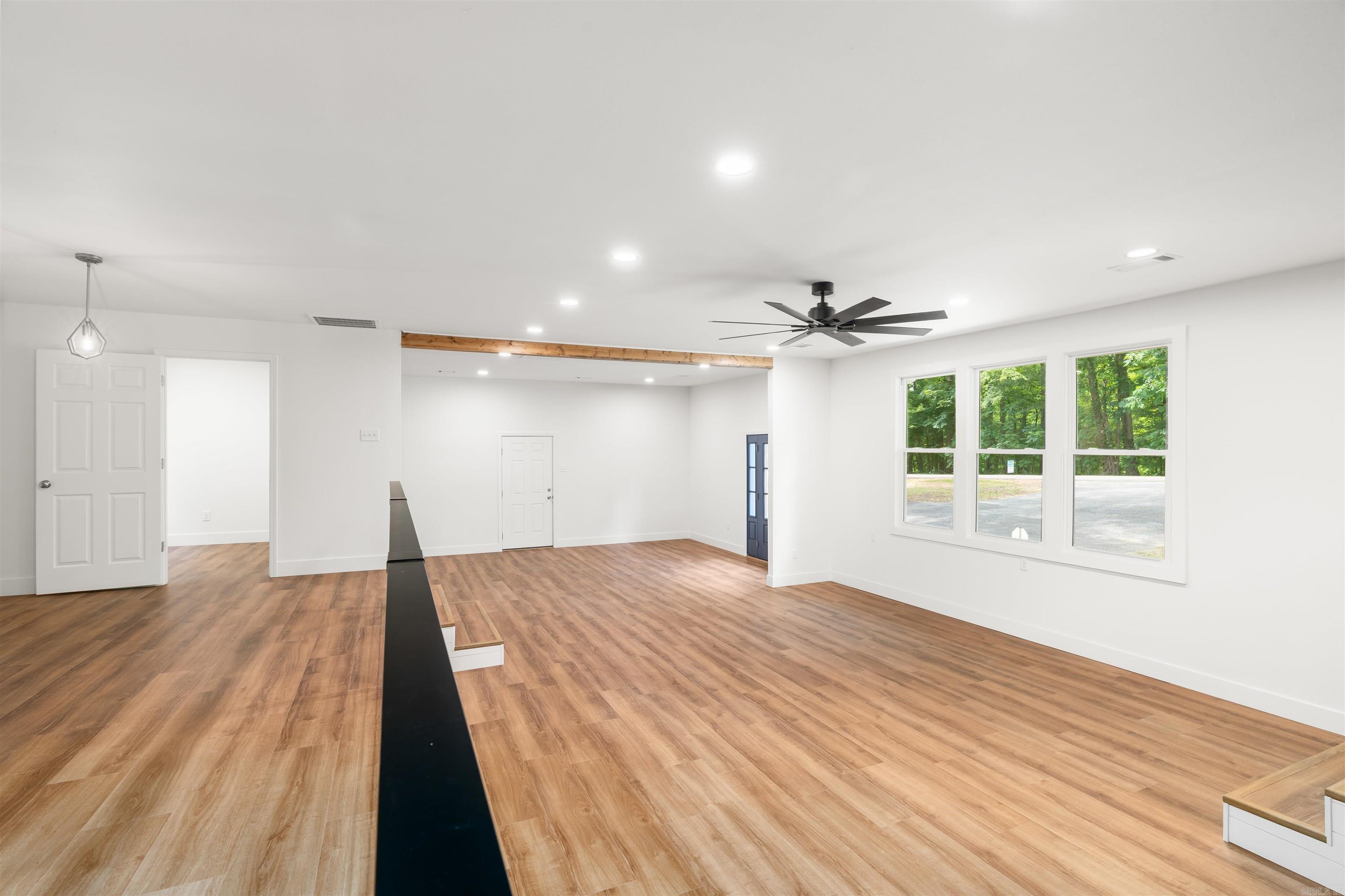 675 Bayshore Drive Property Photo 10