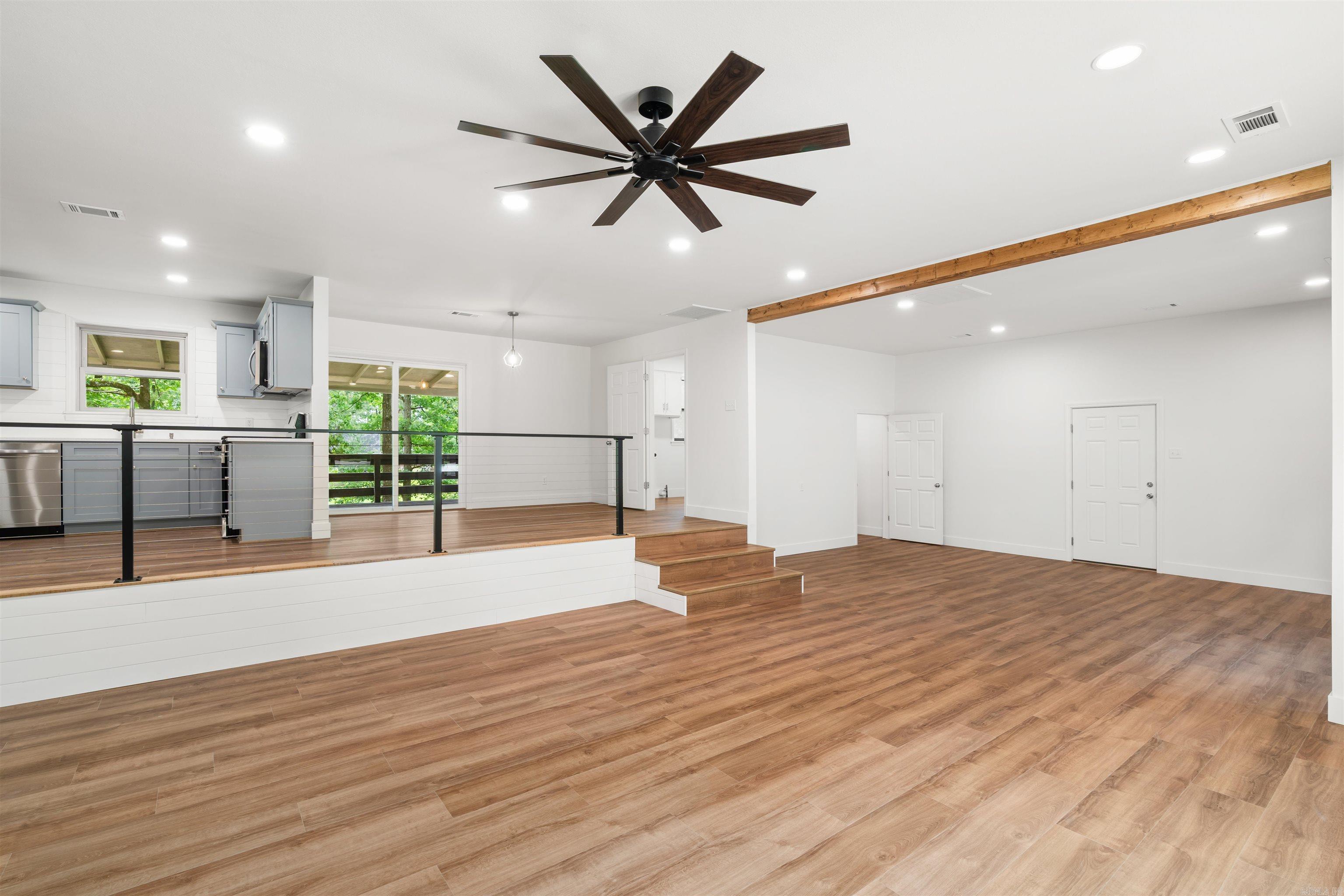 675 Bayshore Drive Property Photo 12