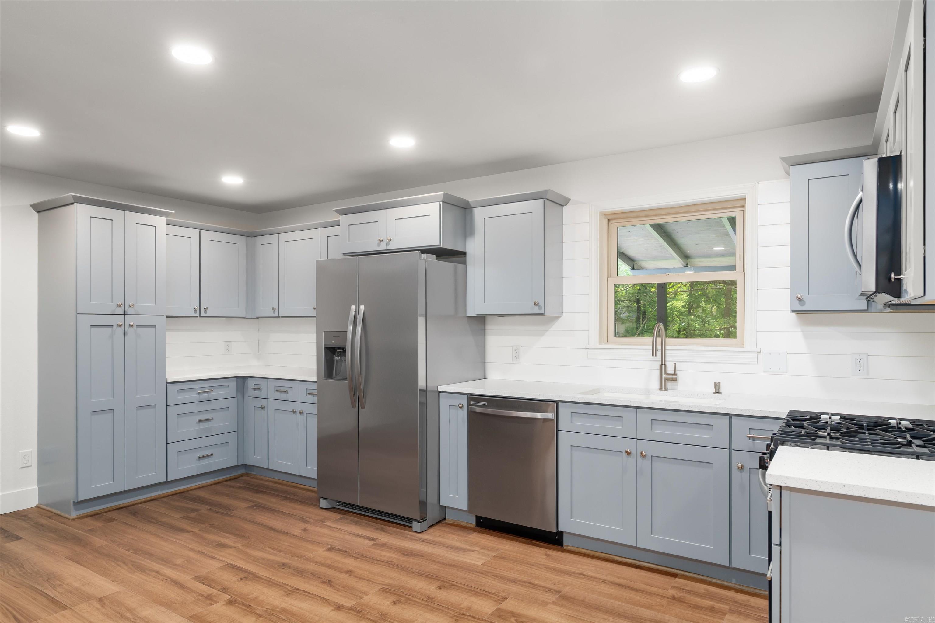 675 Bayshore Drive Property Photo 16